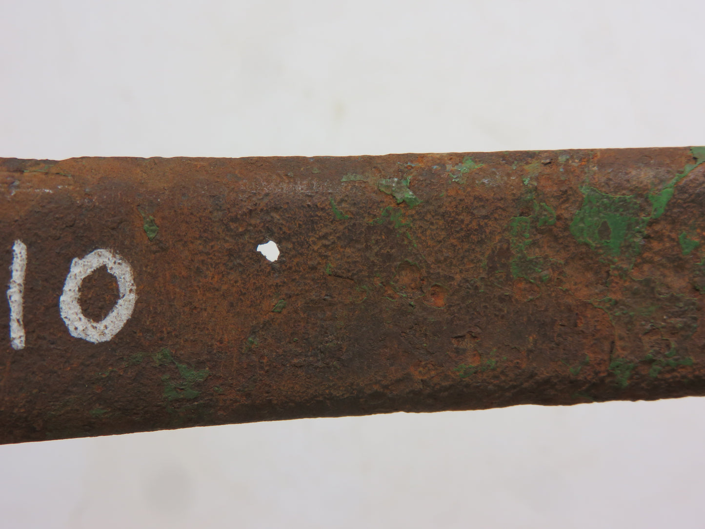 R27641, R34045 John Deere Fender Light Wire Harness Shield For 3010