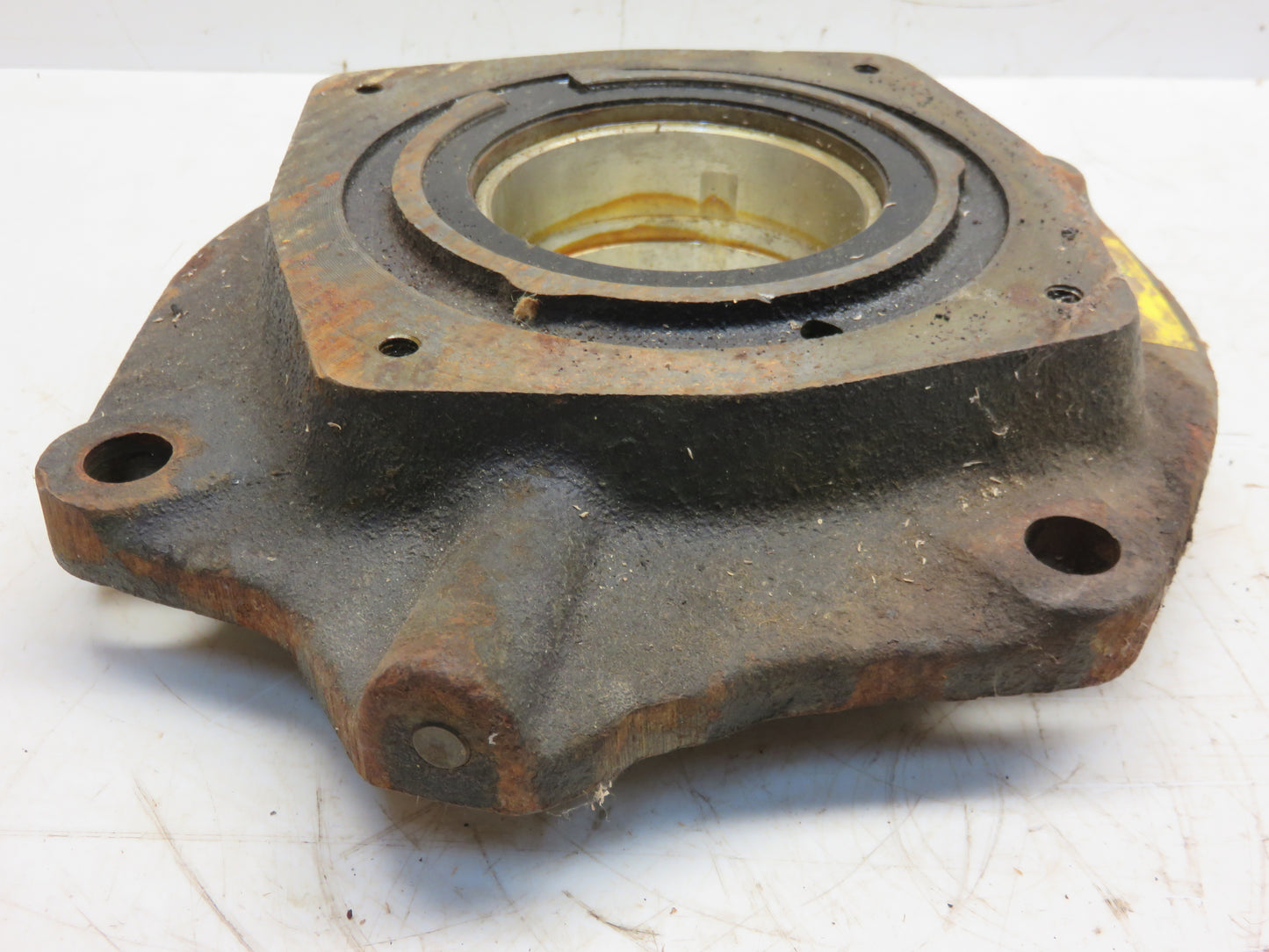 AF3223R, F1230R John Deere NOS Left Hand Main Bearing Housing With Bearing For 70, 720, 730