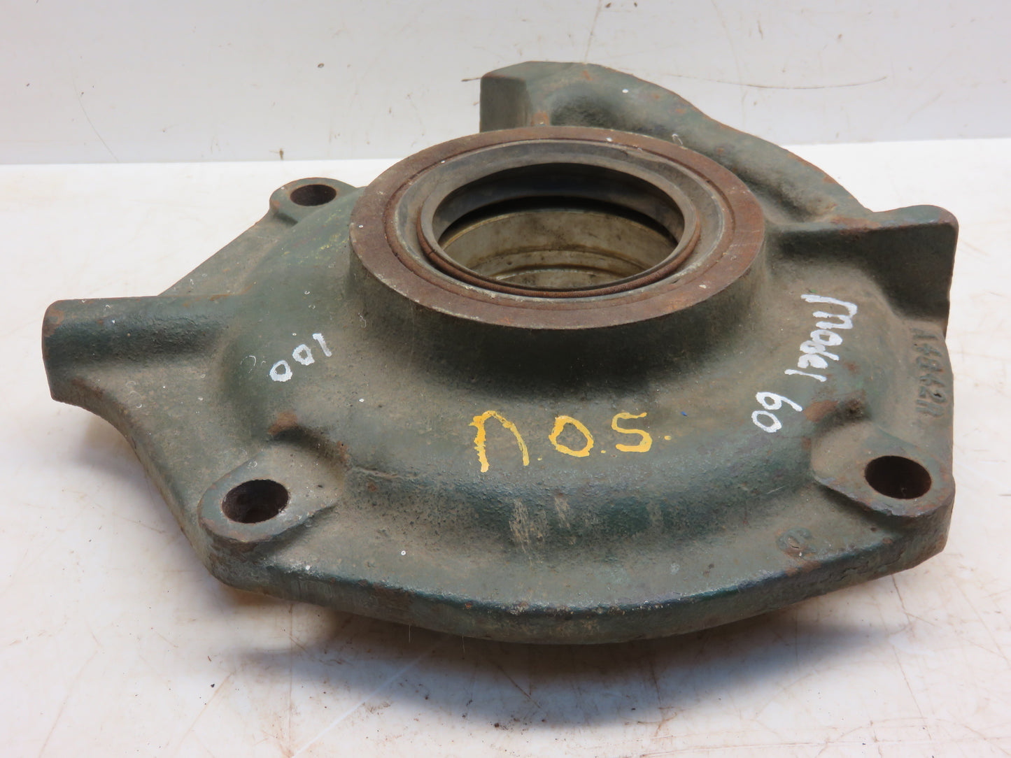 A4842R John Deere NOS Right Hand Main Bearing Housing With Bearing For 60