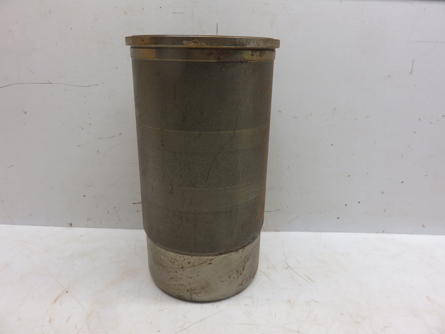 AR28192R John Deere NOS Piston Liner For 3010, 4010, 3020