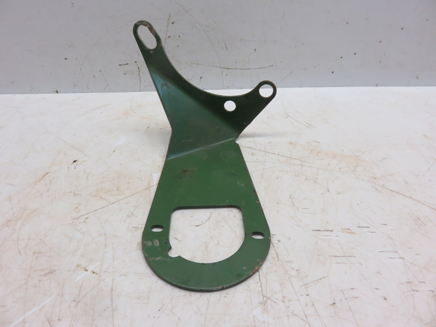 F1508R John Deere NOS Tachometer Mounting Bracket For G, 70