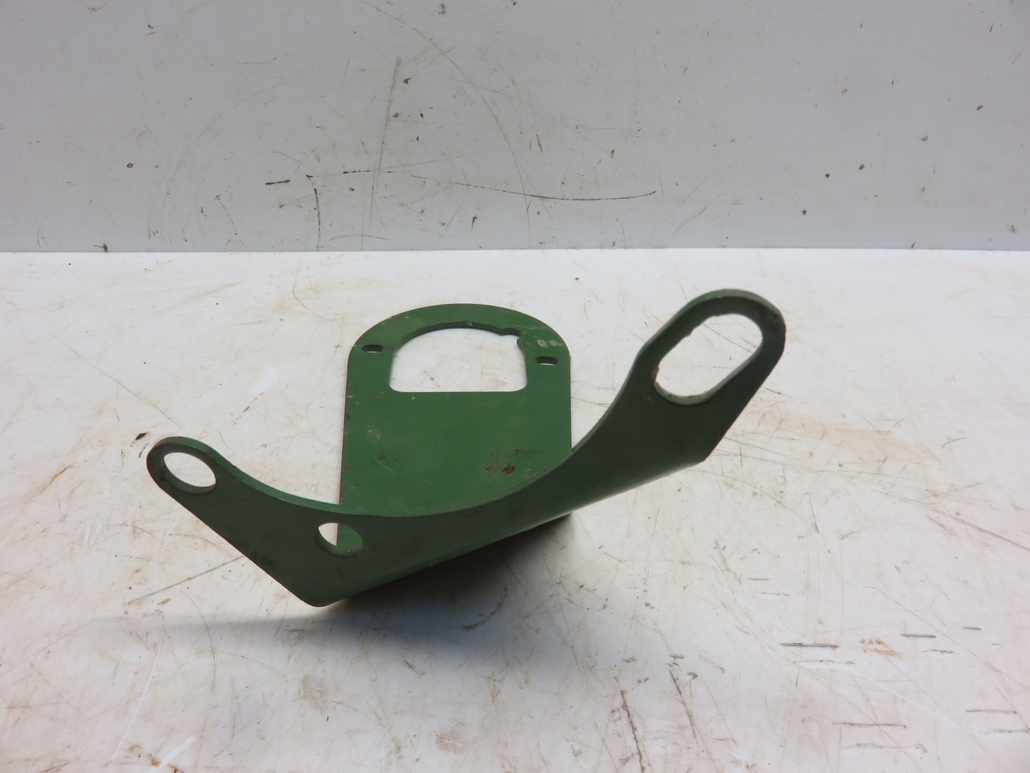 F1508R John Deere NOS Tachometer Mounting Bracket For G, 70