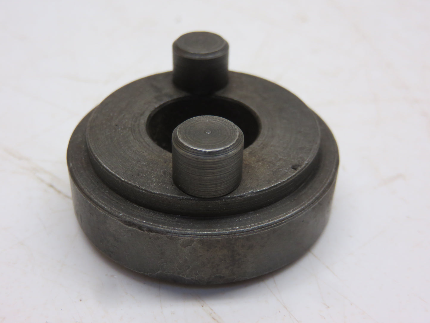 AM1528T John Deere Final Drive Lock For M, MI, 40, 320, 330