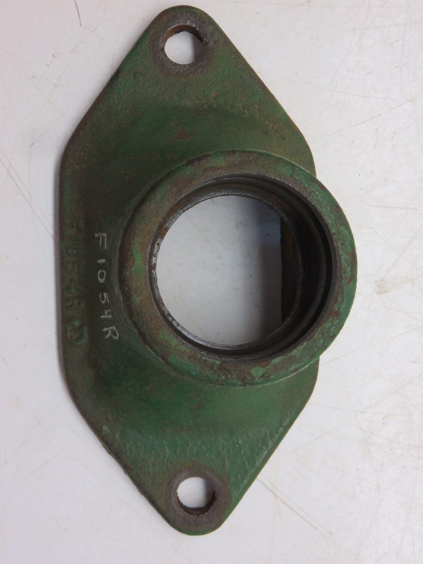 F1054R John Deere Cylinder Head Water Inlet For G, 70, 720, 730