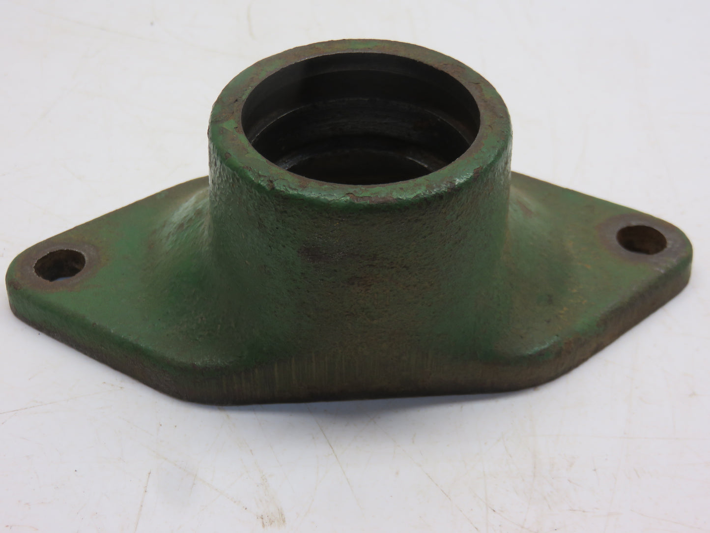 F1054R John Deere Cylinder Head Water Inlet For G, 70, 720, 730