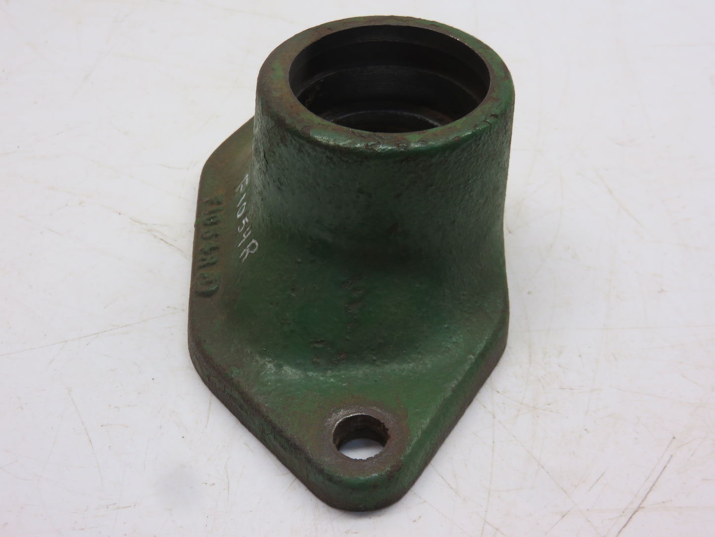 F1054R John Deere Cylinder Head Water Inlet For G, 70, 720, 730