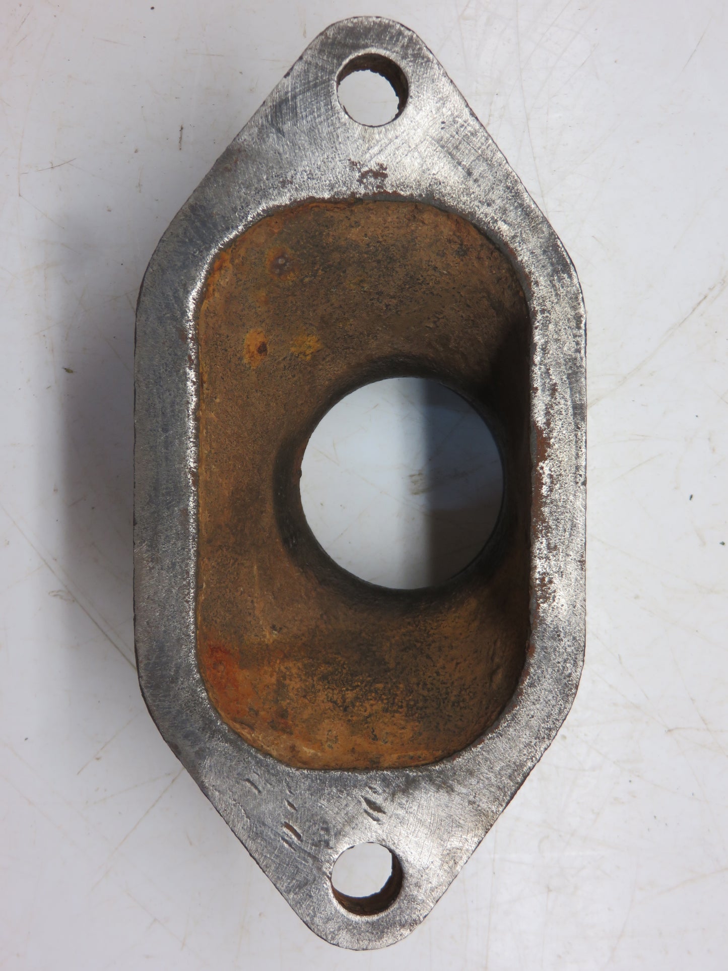 F1054R John Deere Cylinder Head Water Inlet For G, 70, 720, 730