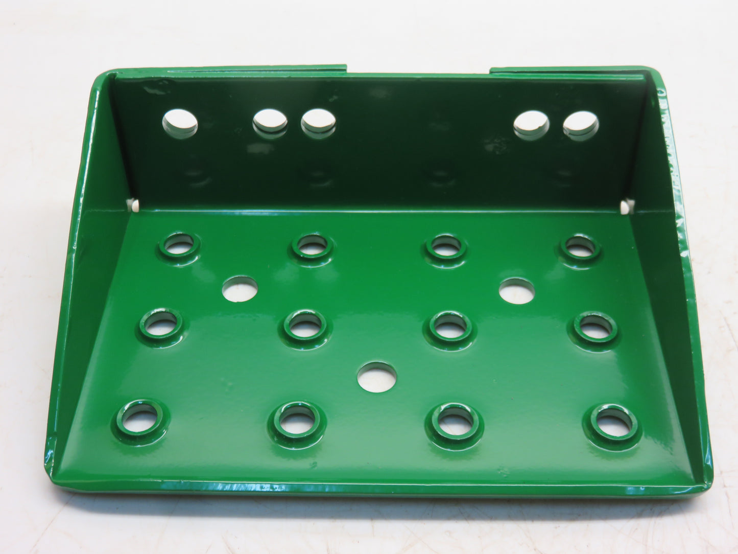 R27883 John Deere Step For 2510, 2520, 3010, 3020, 4000, 4010, 4020