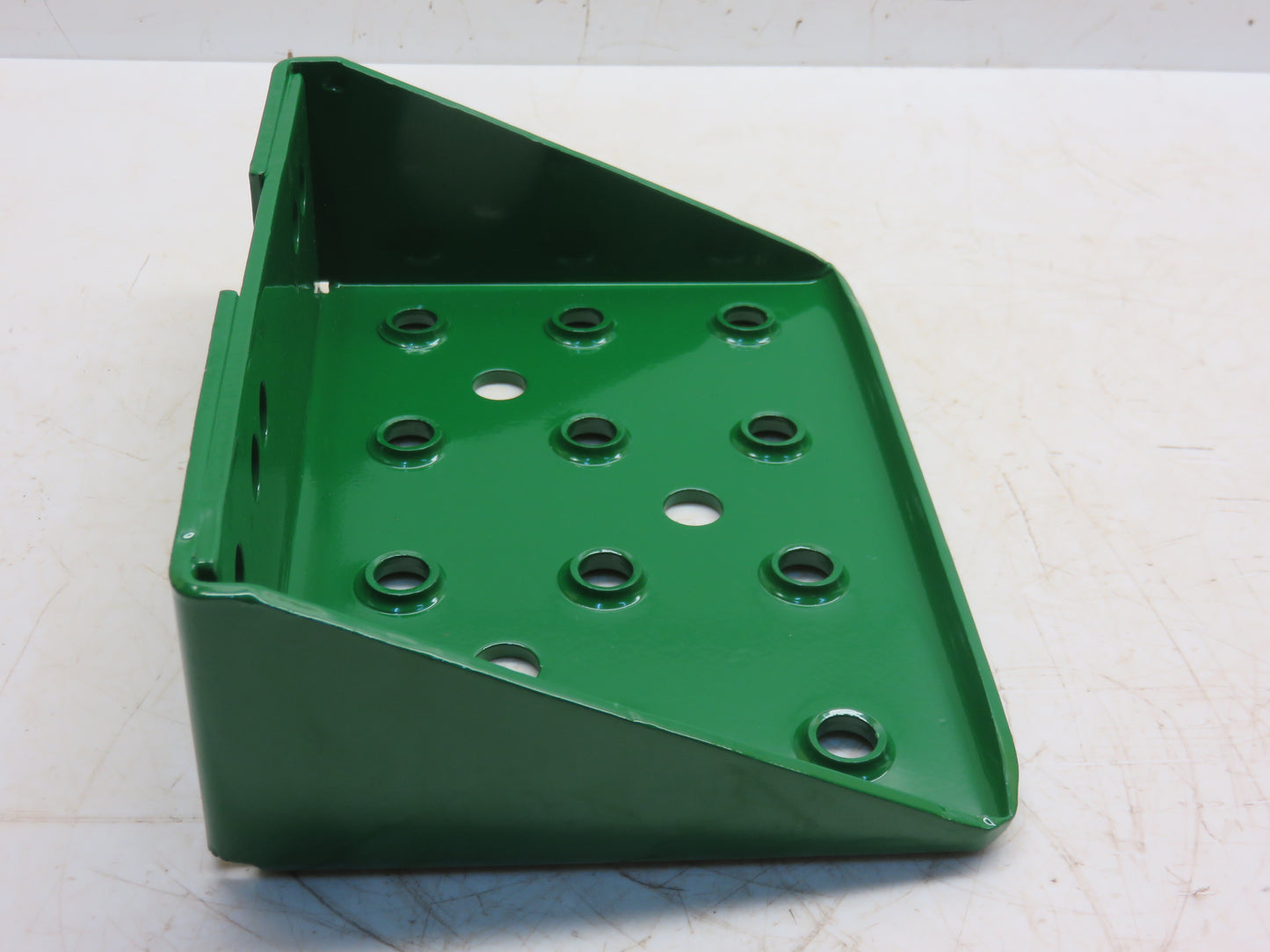 R27883 John Deere Step For 2510, 2520, 3010, 3020, 4000, 4010, 4020