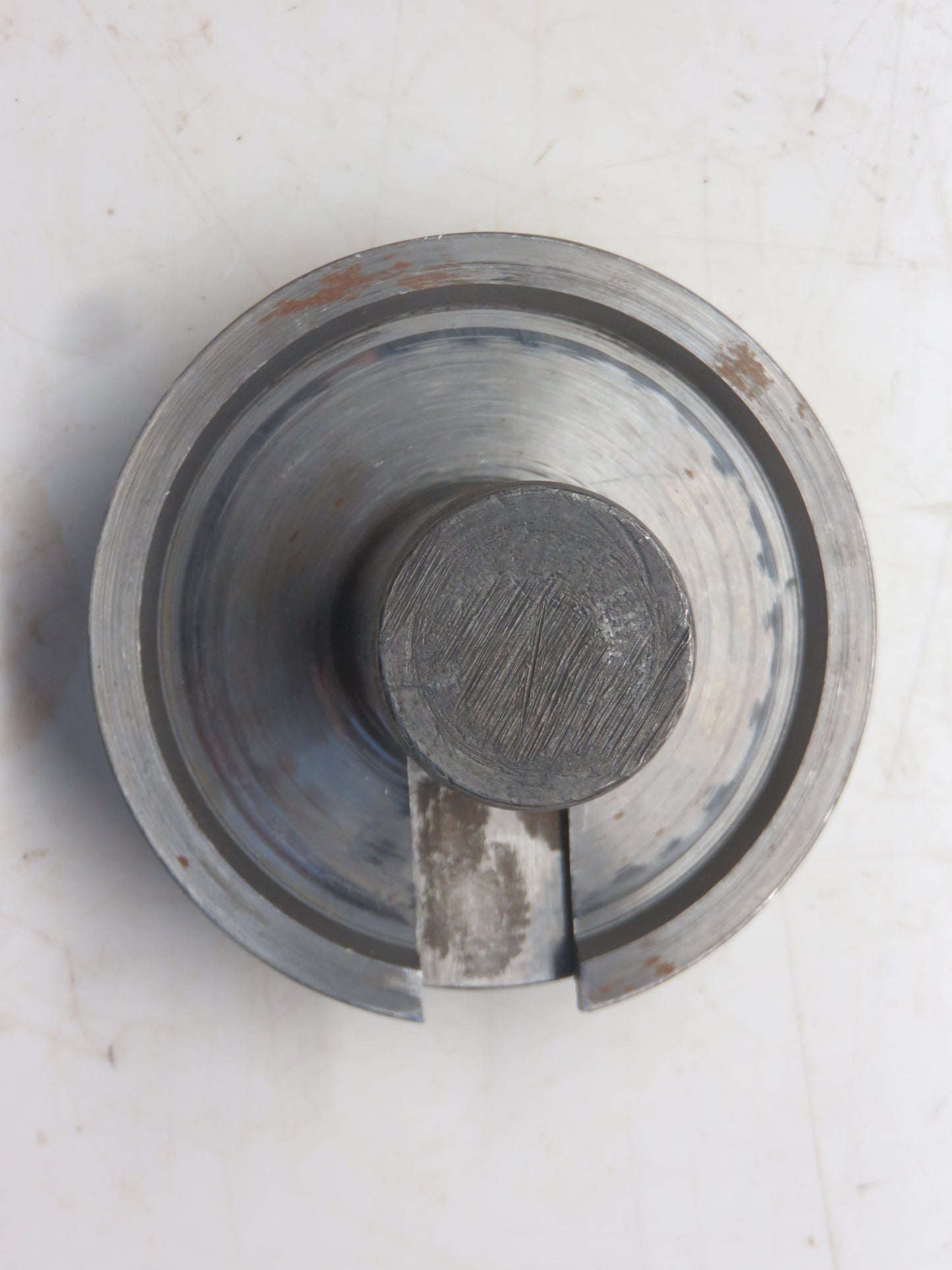 R33329 John Deere PTO Idler Gear Shaft With Quill For 2510, 3020