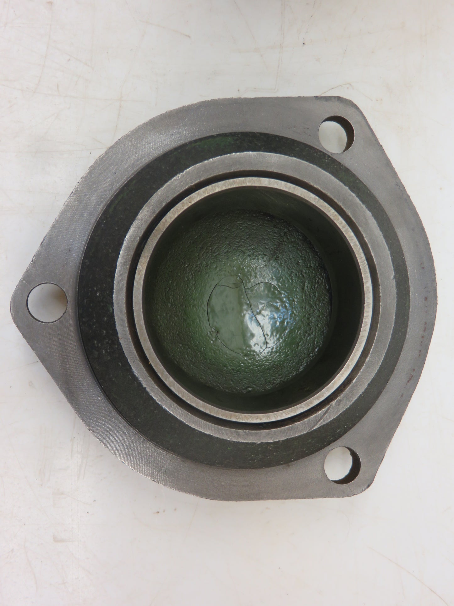 M1792T John Deere Final Drive Bearing Quill For 40, 320, 420, 330, 430, 1010