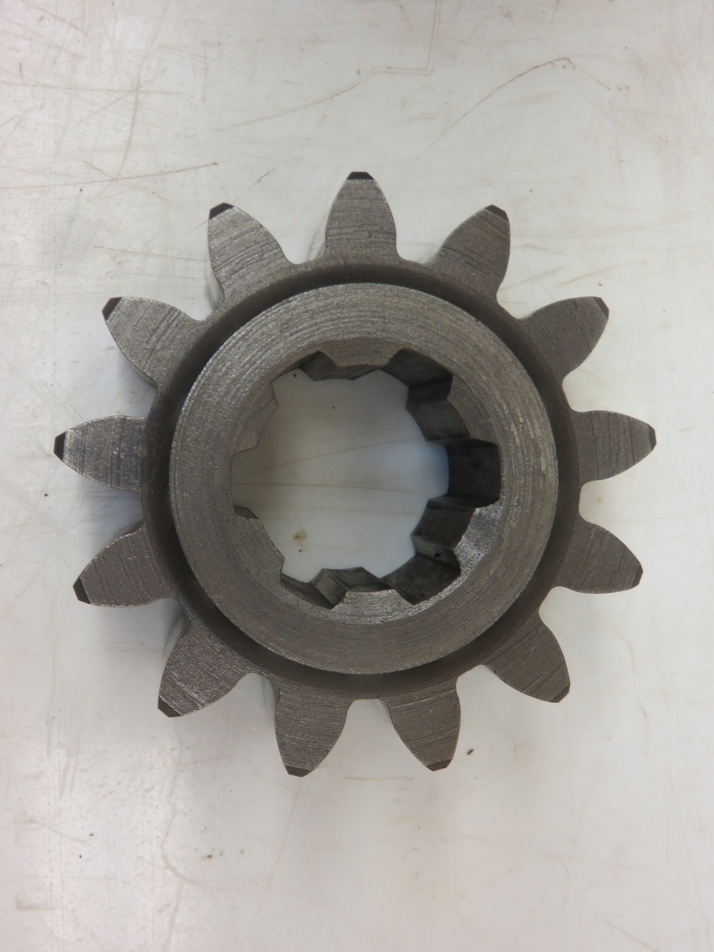 M1483T John Deere Final Drive Shaft Pinion For M, MT, 40, 420