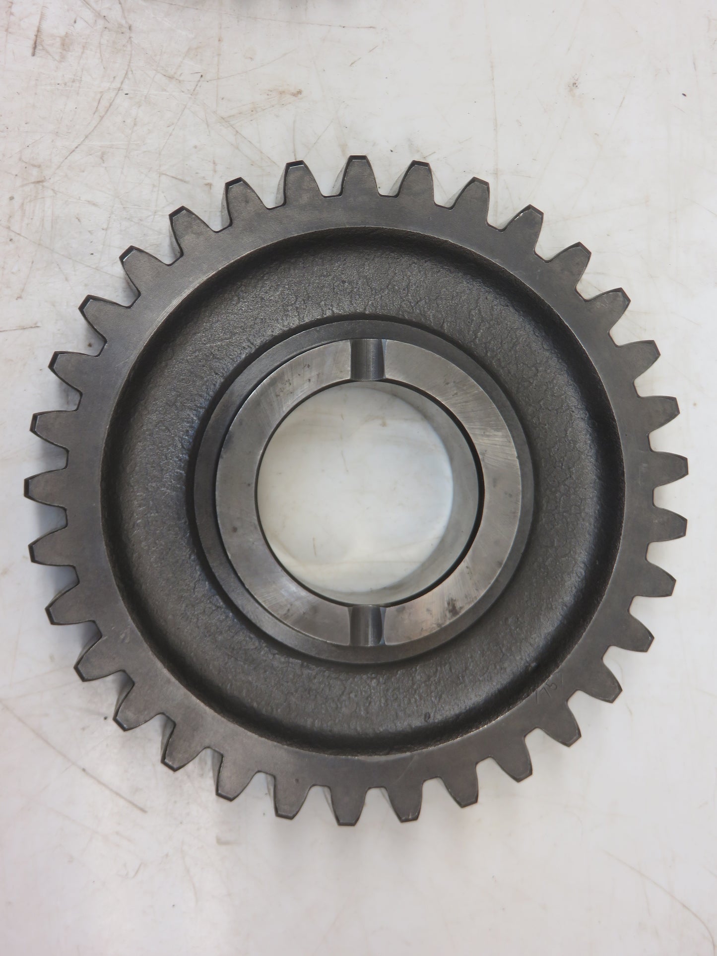 R41954 John Deere Power Shift PTO Idler Gear For 2510, 2520, 3020
