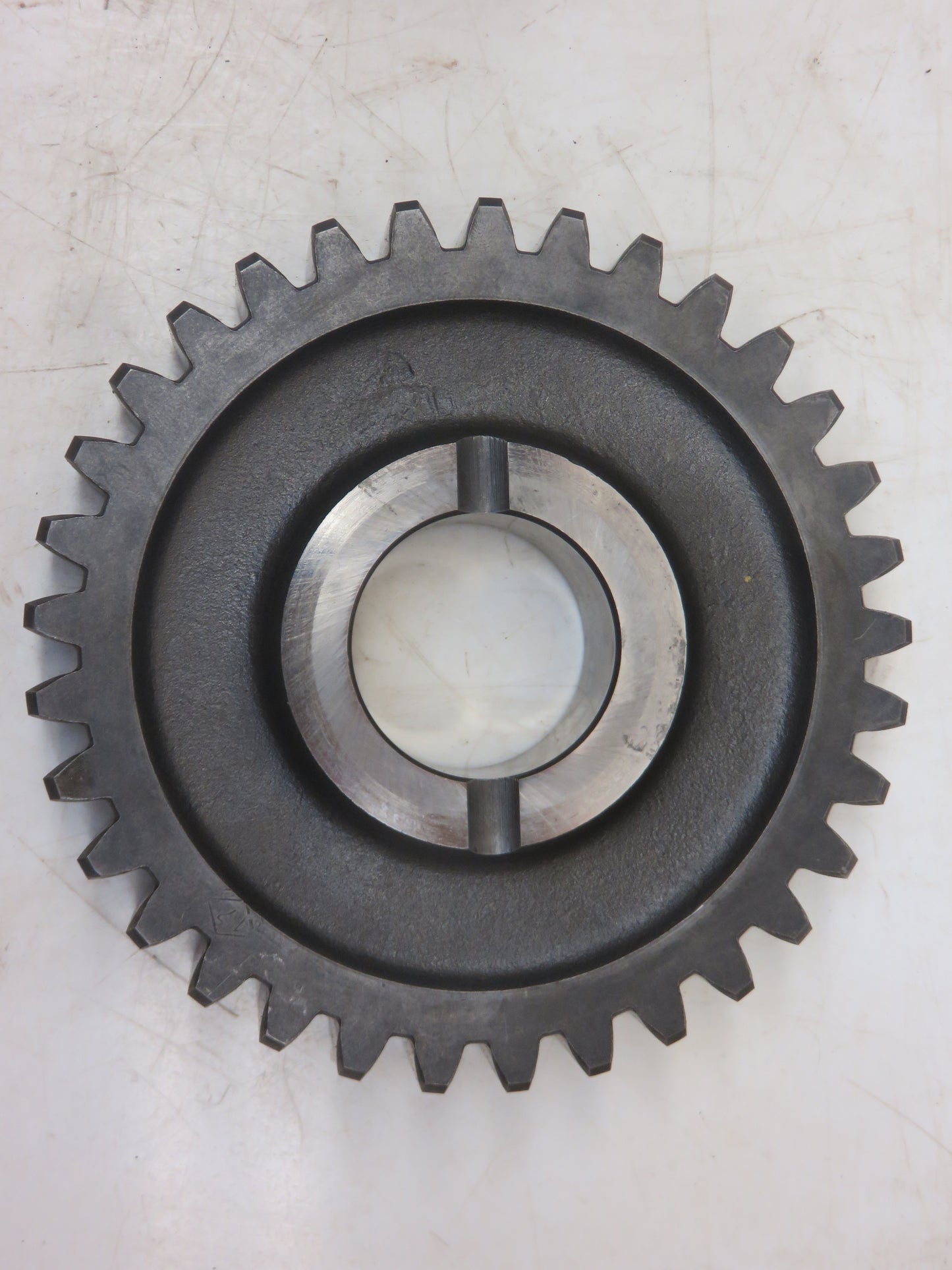 R33334 John Deere Power Shift PTO Idler Gear For 2510, 3020