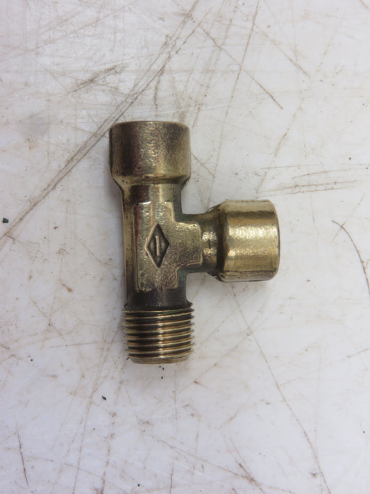 AA5778R John Deere Automatic Sediment Bowl Oil Line Tee For A, 50, 60, 70, 520, 620