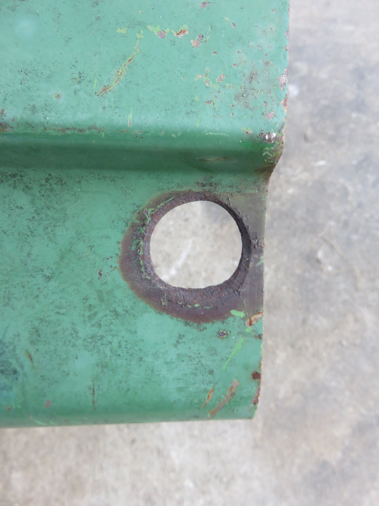 AA6481R John Deere Hood For 60, 620