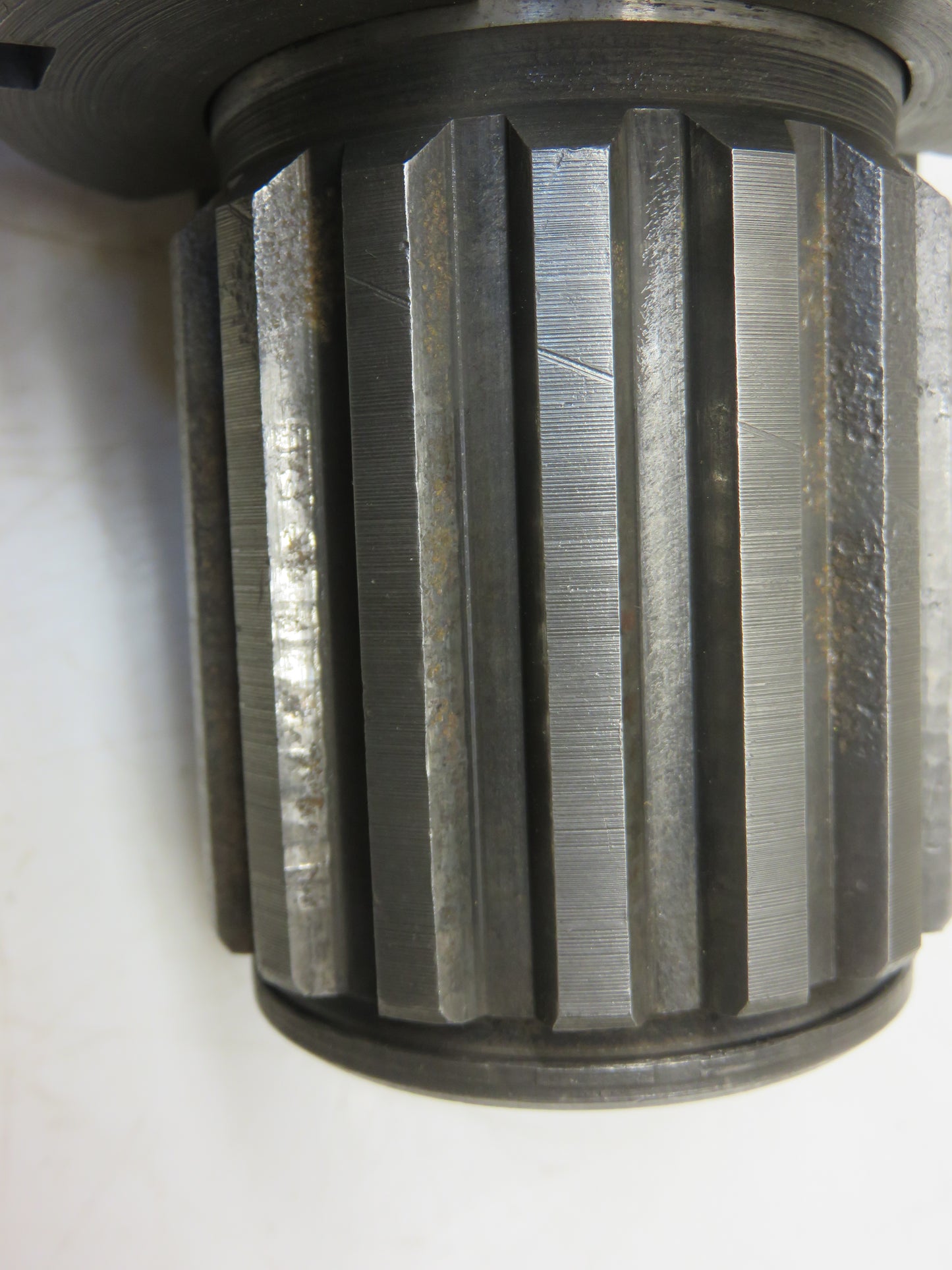 AR933R, R711R John Deere PTO Clutch Cam And Hub For R