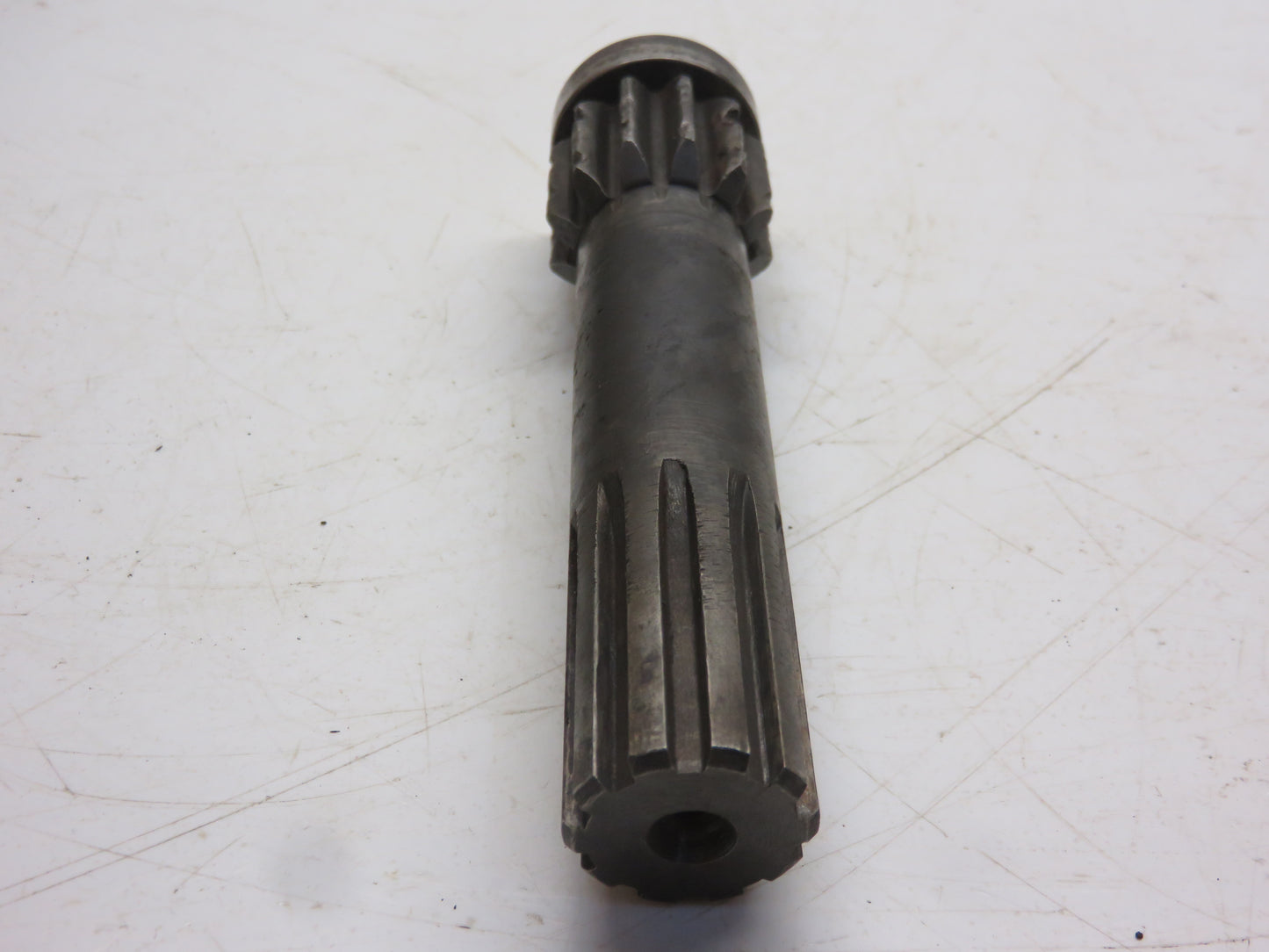 F1986R John Deere Pony Motor Transmission Input Shaft For 70, 80, 720, 820