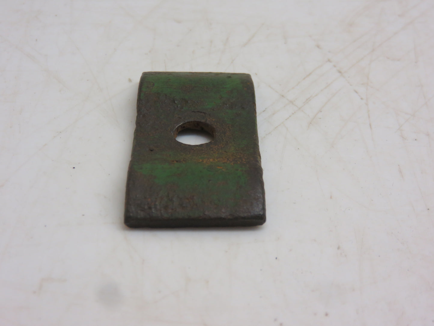 F2953R John Deere Hydraulic Line Clamp For 520, 620, 720, 530, 630, 730