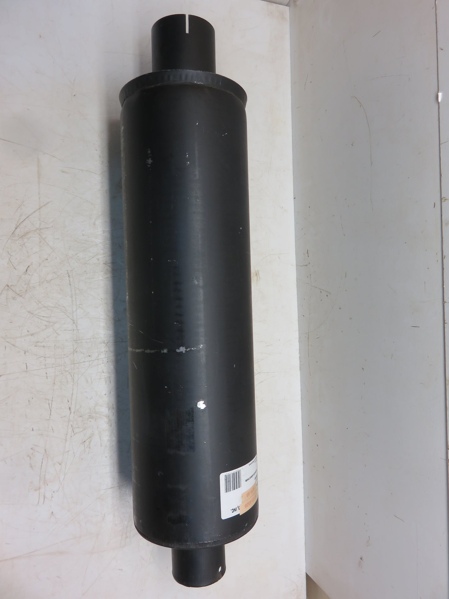 AR26786, AR26640 John Deere Muffler For 3010, 4010, 3020, 4000, 4020