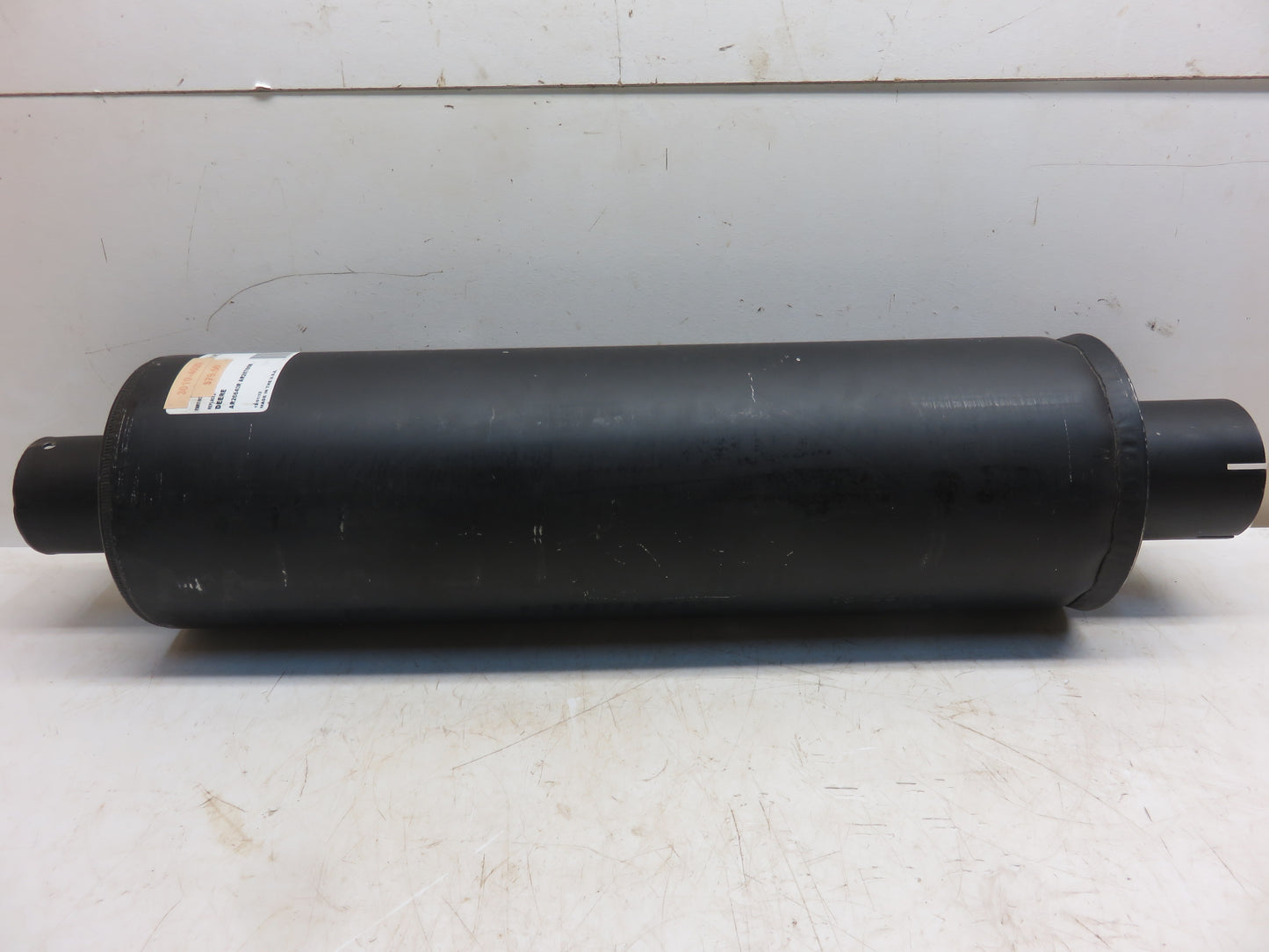 AR26786, AR26640 John Deere Muffler For 3010, 4010, 3020, 4000, 4020