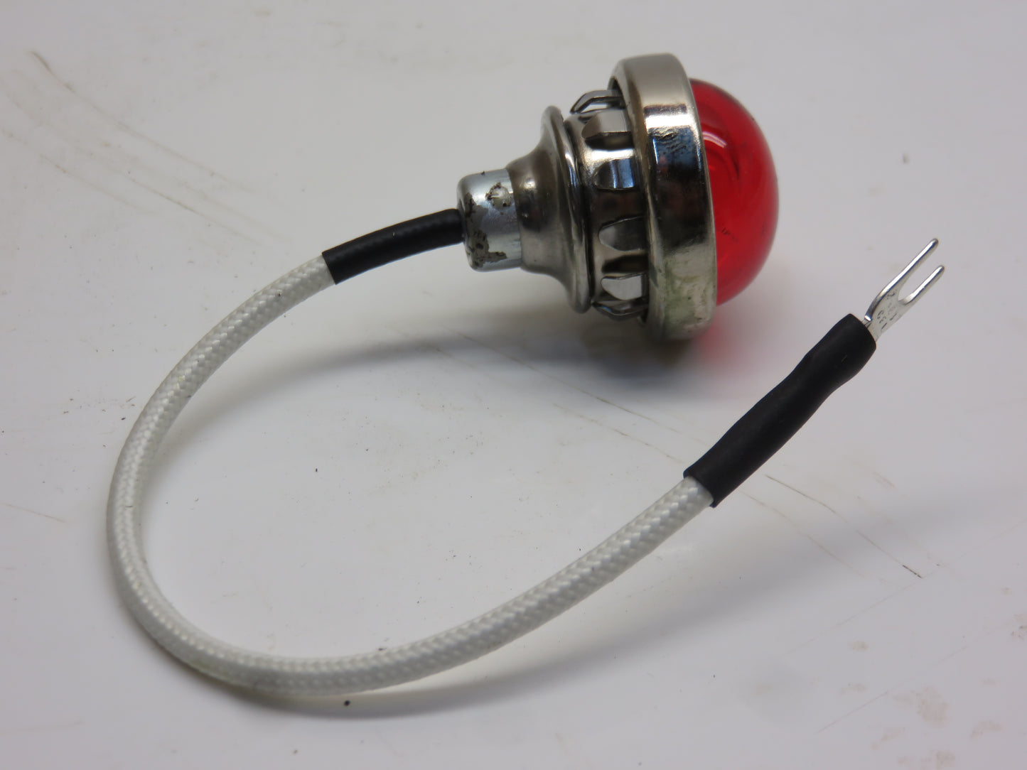 AA4925R John Deere Red Dot Jewel Light Assembly For B, R, 40, 70, 80, 320, 420, 720, 820