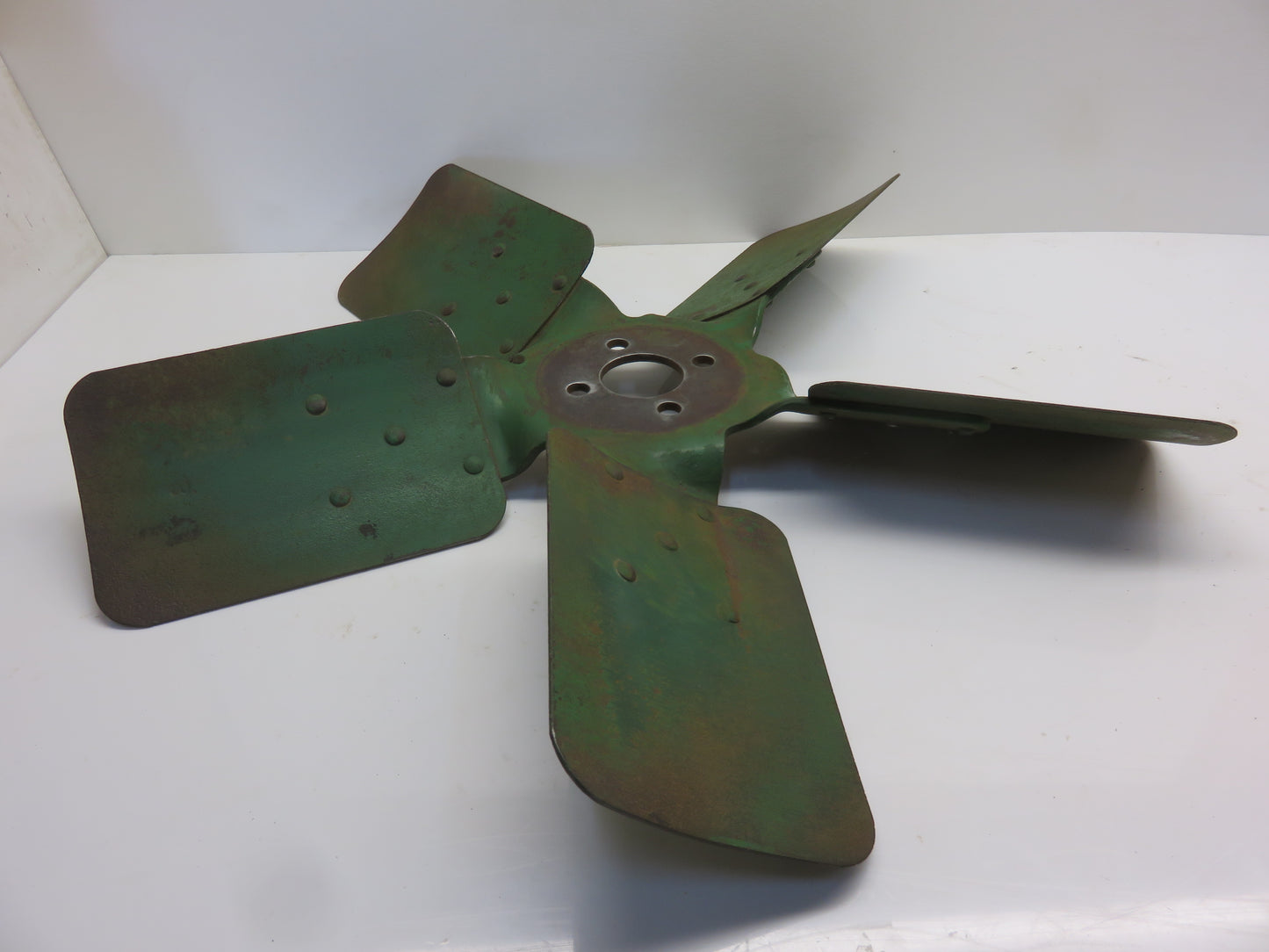 AR32172, AR34451 John Deere Fan Blade For 4010, 4000, 4020, 4230