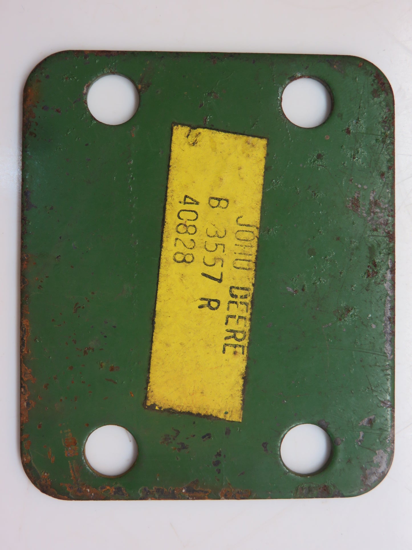 B3557R John Deere NOS Air Cleaner Cover For 520, 530