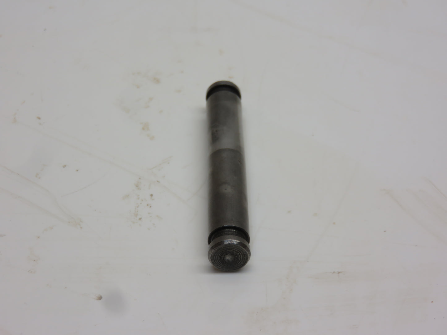 F2660R John Deere Rockshaft Operating Lever Pivot Pin For 620, 720, 630, 730