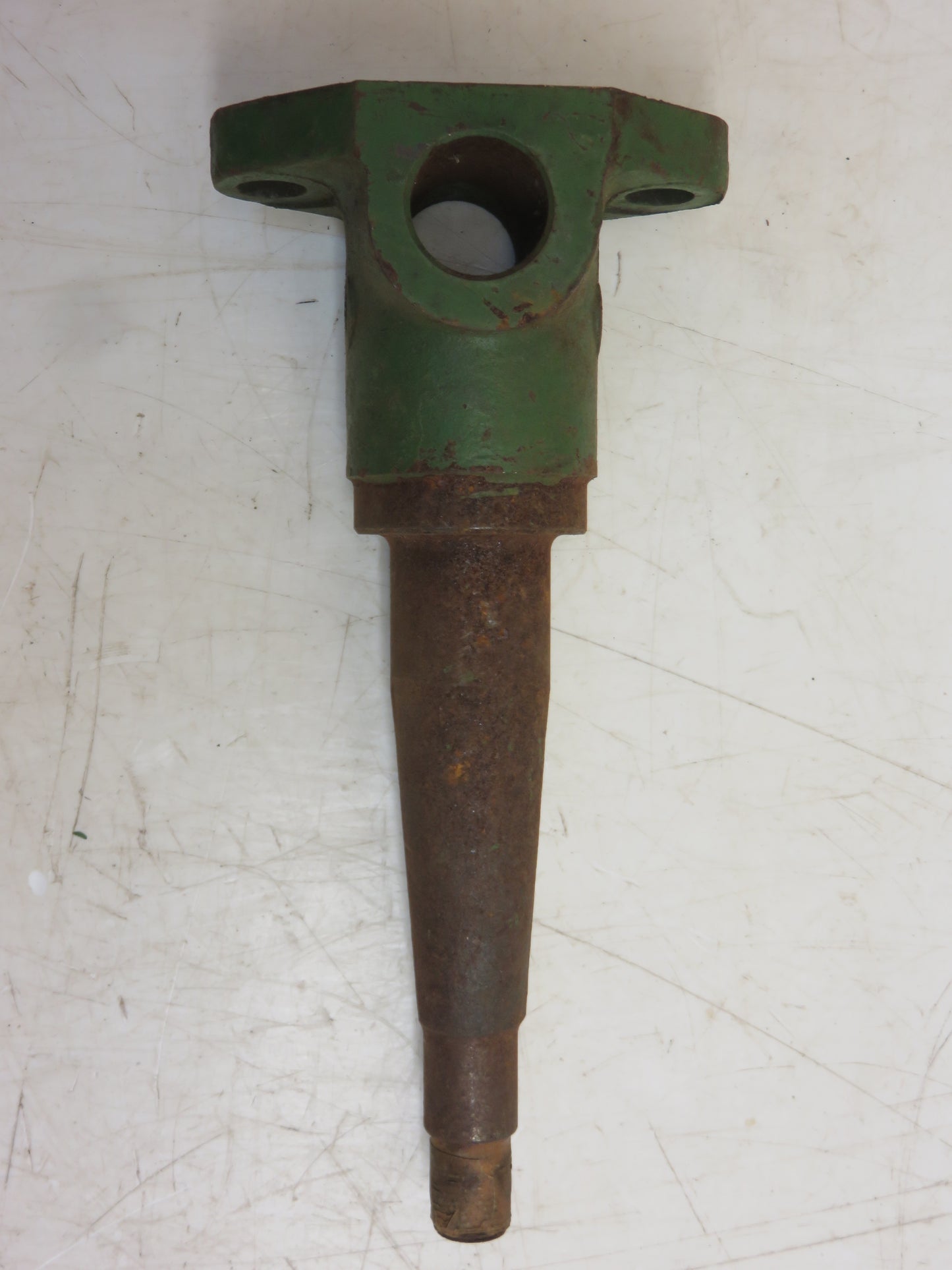 H33919H John Deere NOS Spindle For 45, 111 Combine