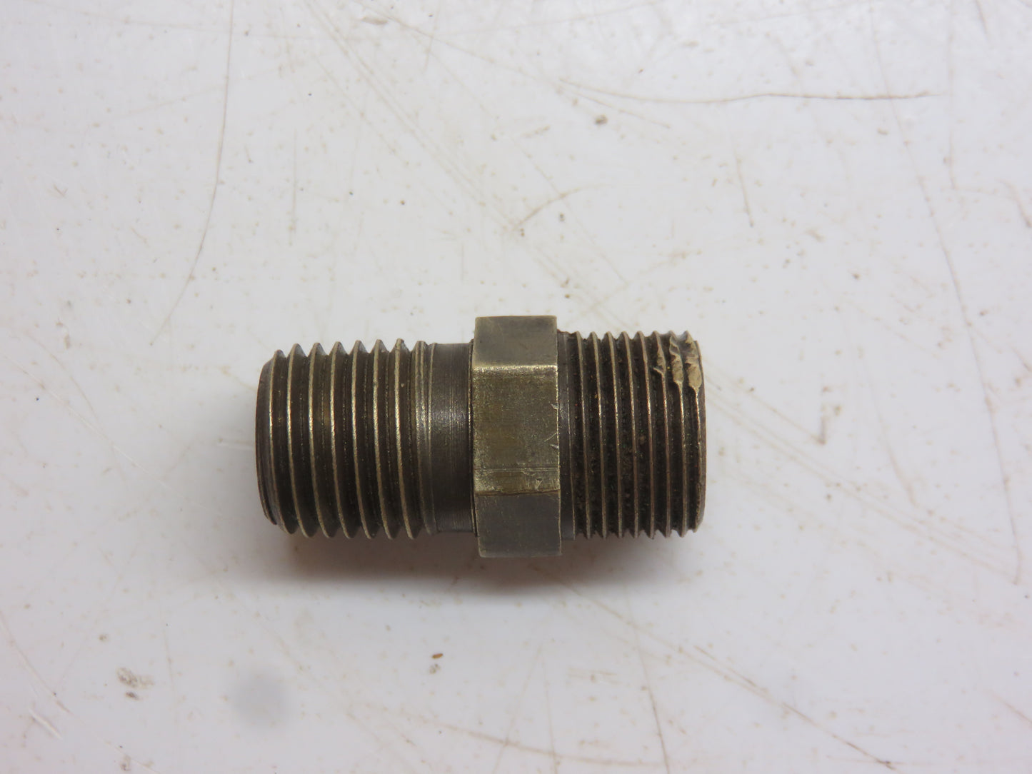 AL2729T John Deere Engine Oil Pump Fitting For L, LA, LI