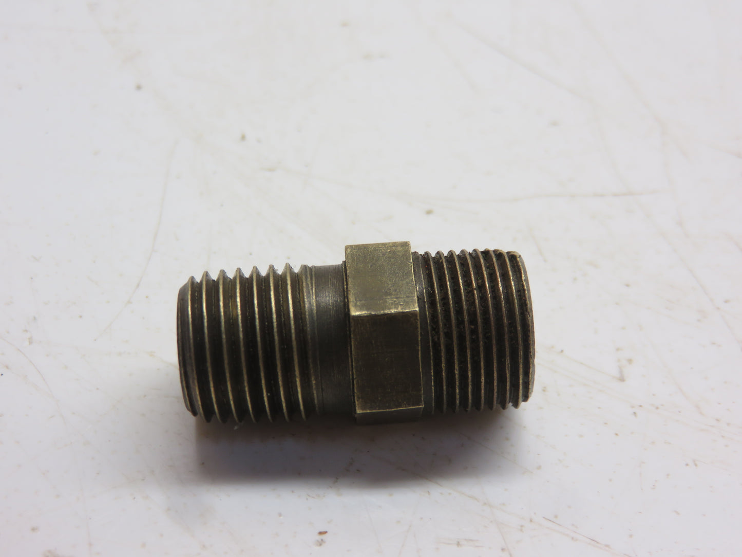 AL2729T John Deere Engine Oil Pump Fitting For L, LA, LI