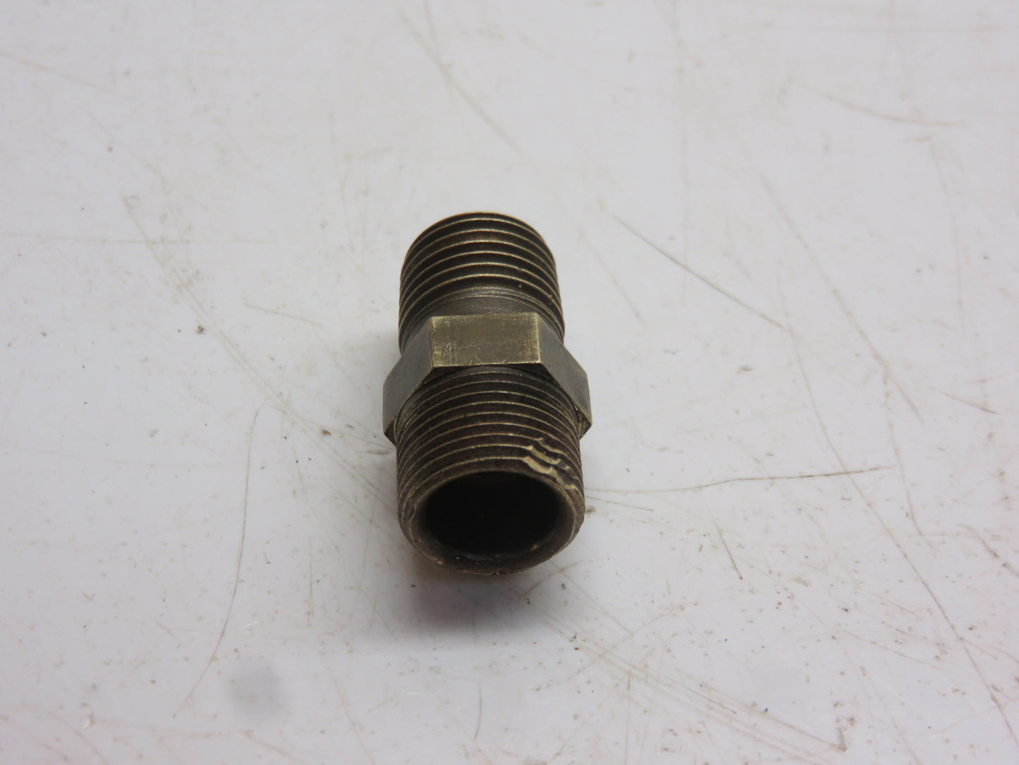 AL2729T John Deere Engine Oil Pump Fitting For L, LA, LI