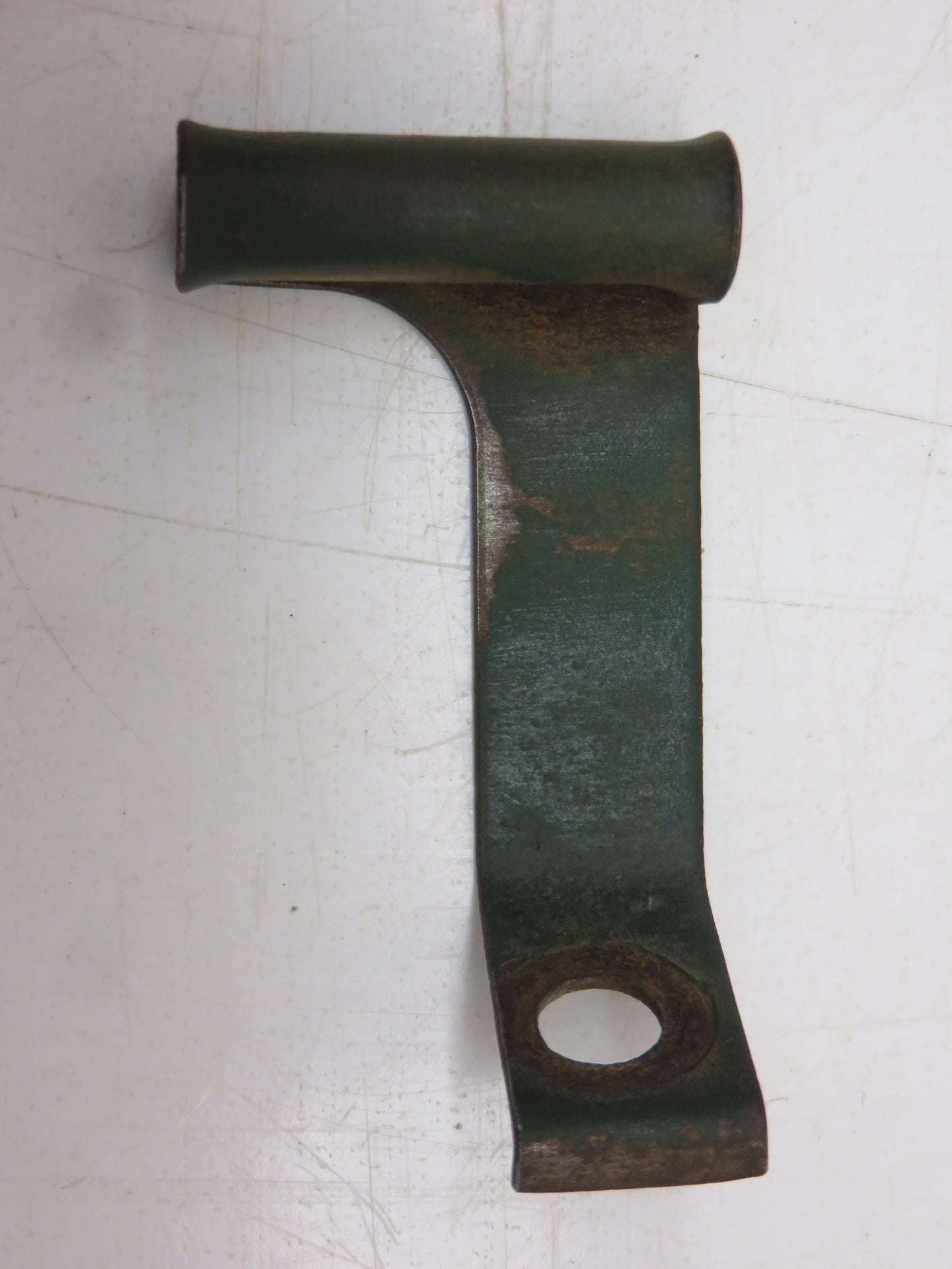L4290T John Deere Spark Plug Cable Bracket For L, LA, LI