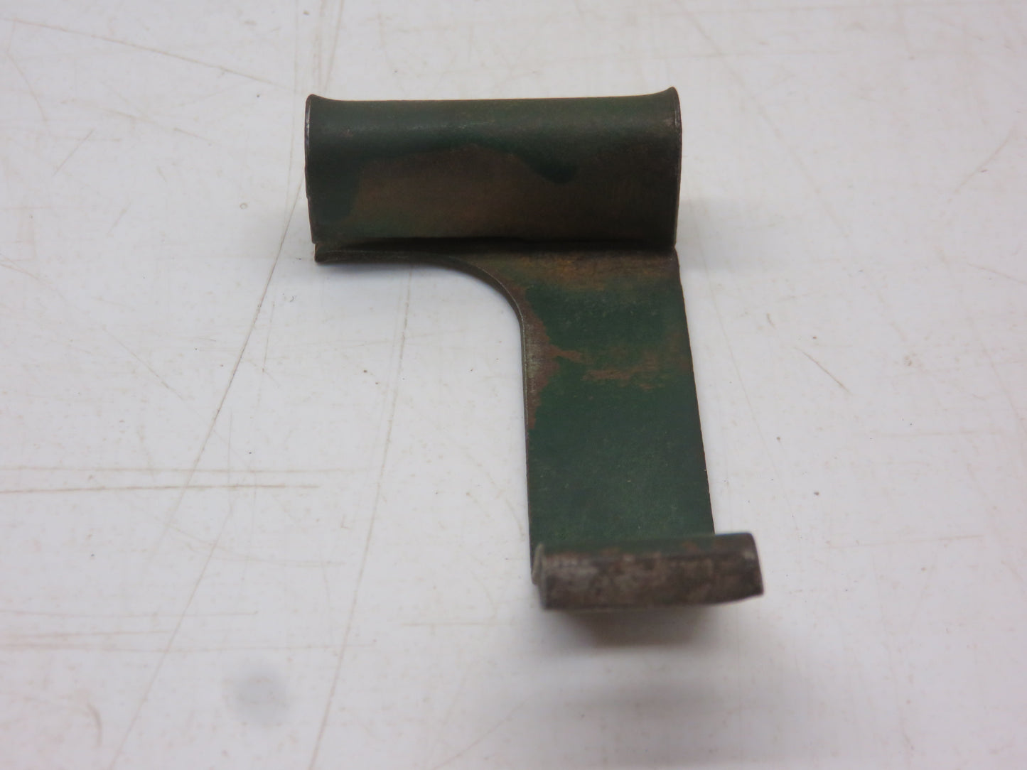 L4290T John Deere Spark Plug Cable Bracket For L, LA, LI