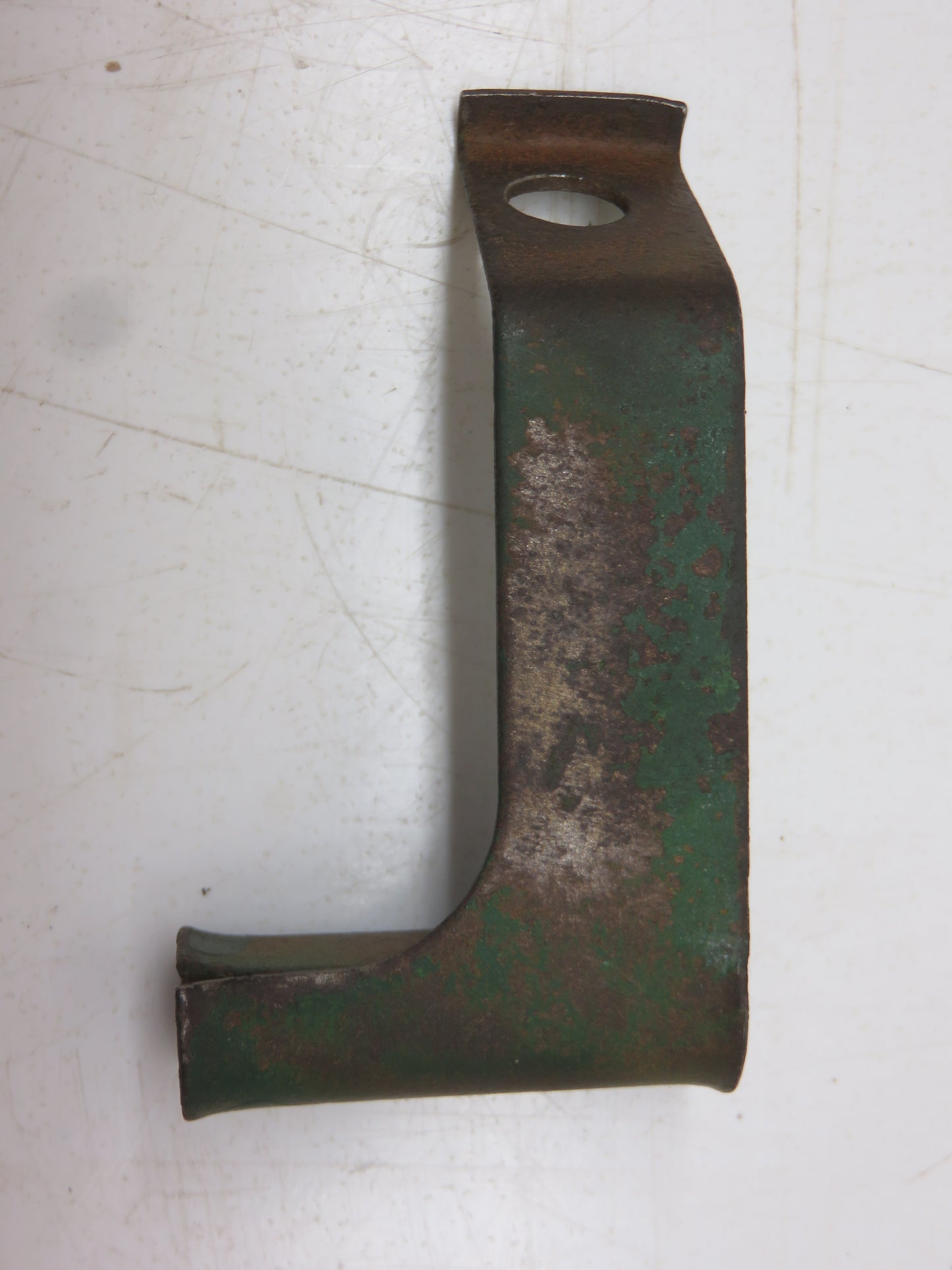 L4290T John Deere Spark Plug Cable Bracket For L, LA, LI