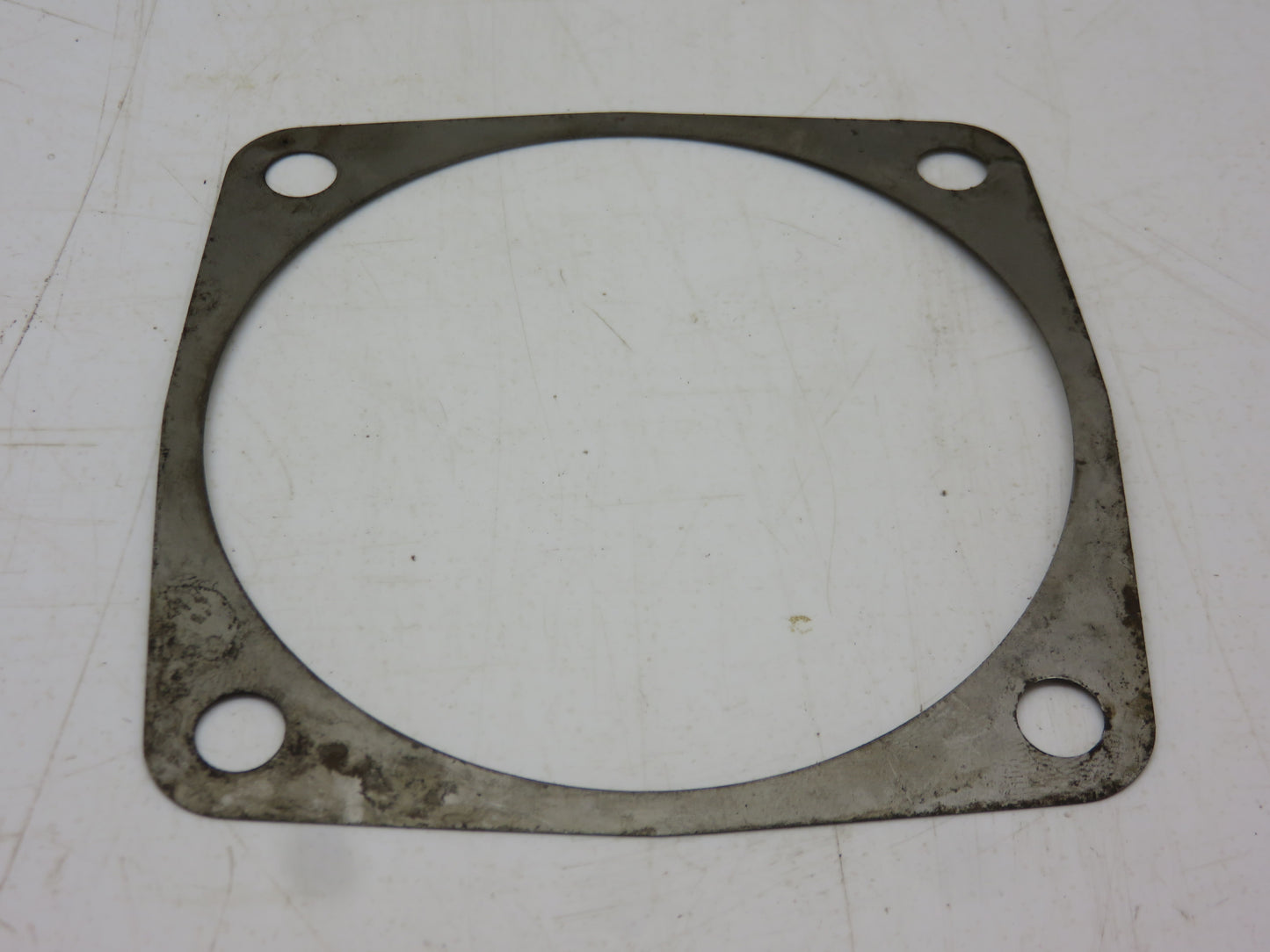 L4036T John Deere Upper Shaft Bearing Retainer Shim For L, LA, LI