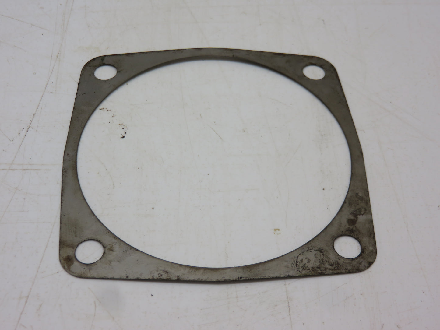 L4036T John Deere Upper Shaft Bearing Retainer Shim For L, LA, LI