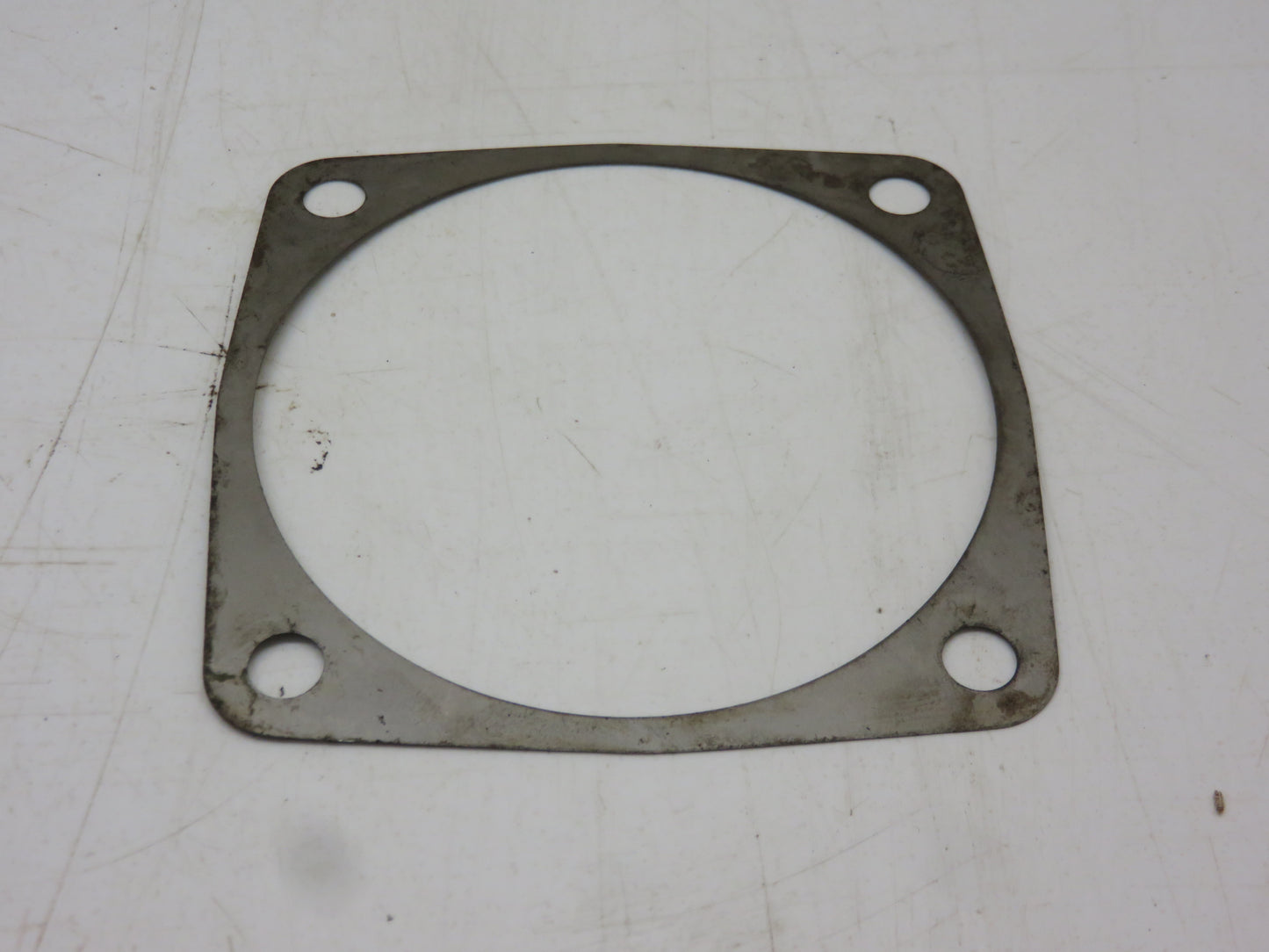 L4036T John Deere Upper Shaft Bearing Retainer Shim For L, LA, LI