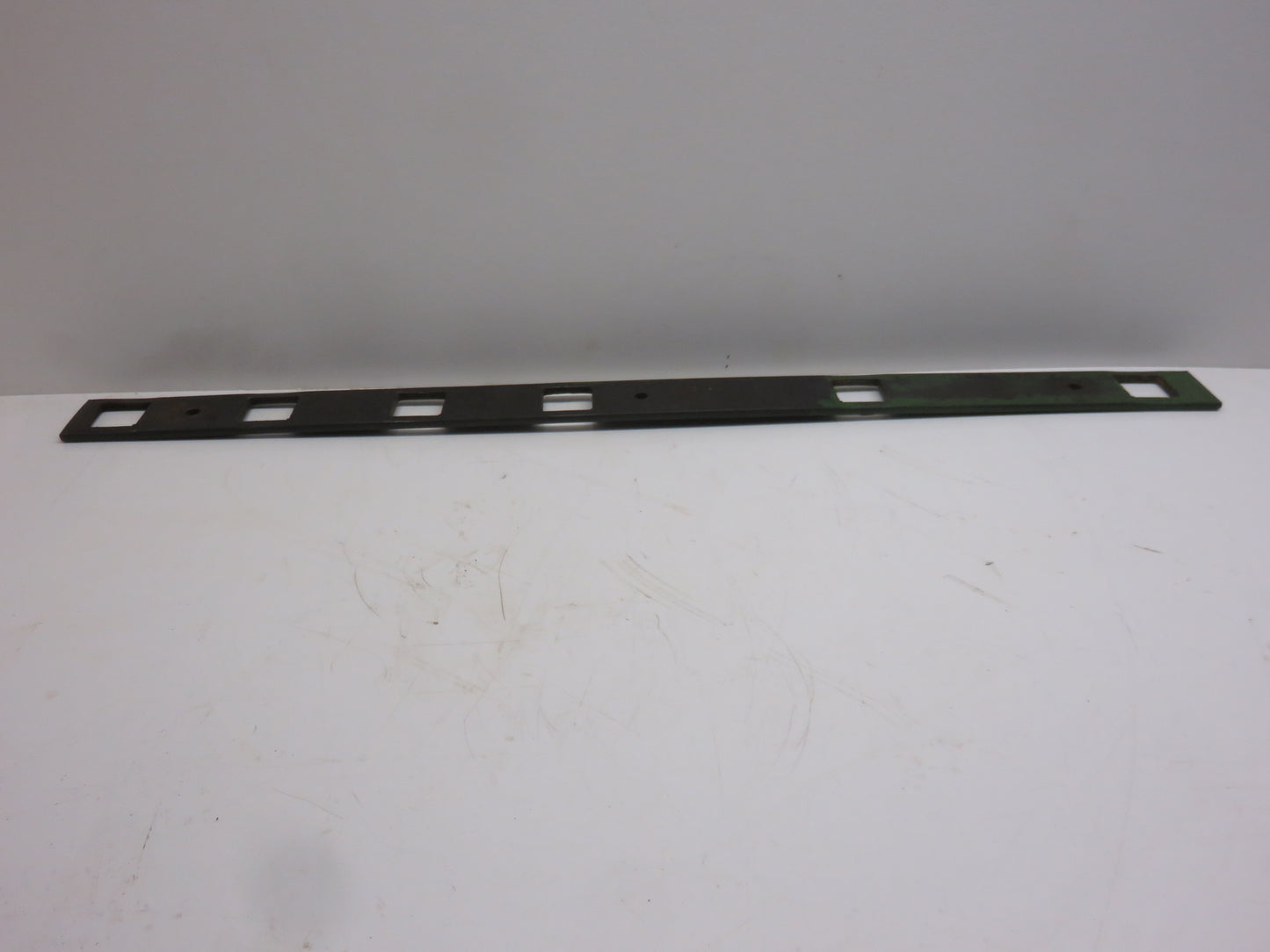 A4321R John Deere Frame Bolt Lock Strap For 60, 620, 630