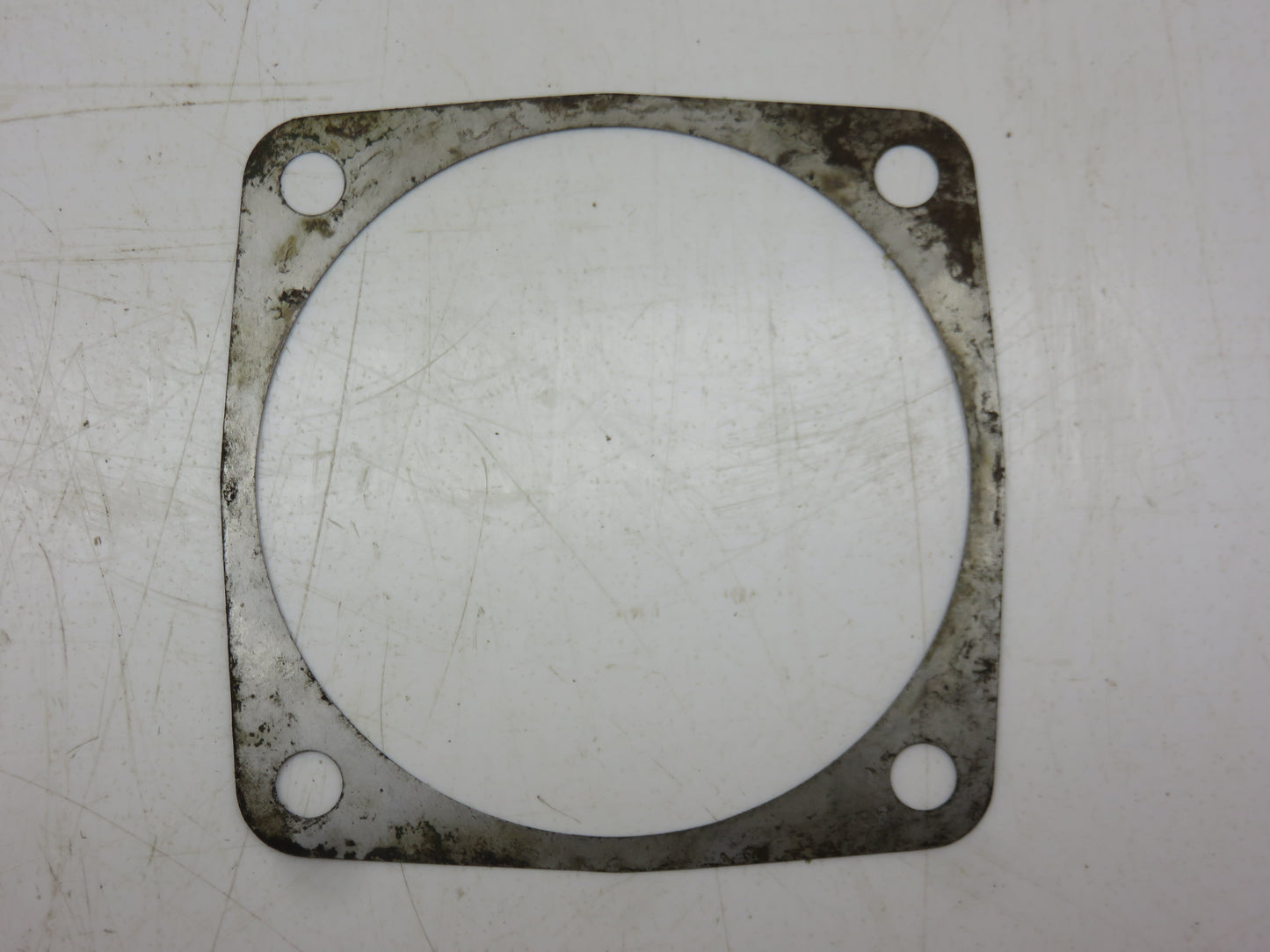 L4036T John Deere Upper Shaft Bearing Retainer Shim For L, LA, LI