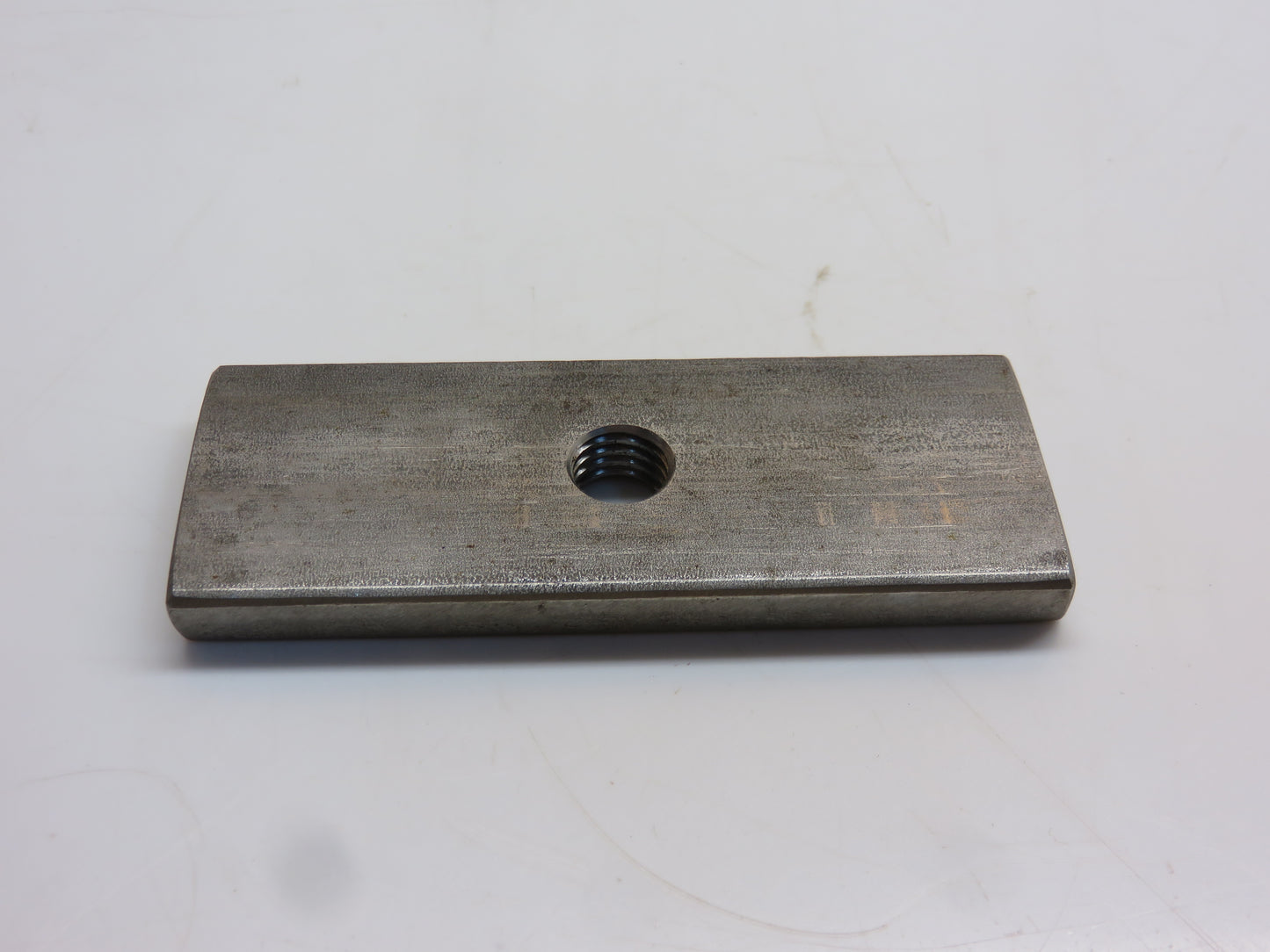 D362R John Deere Fuel Or Radiator Cap Bar Clamp For A, AR, AO, B, BR, BO, D, G, GP