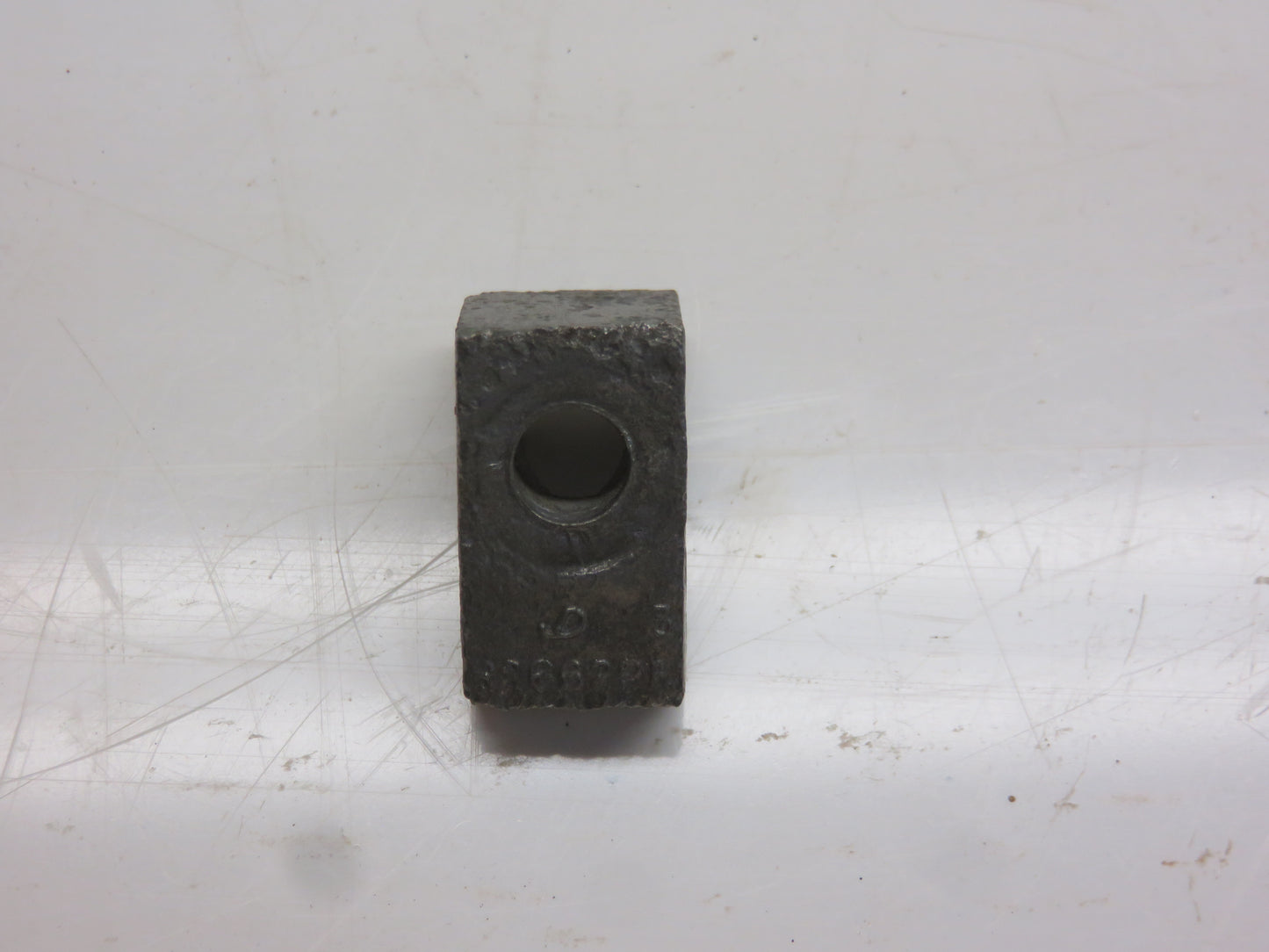 R26629 John Deere Rockshaft Cable Clamp For 2510, 3010, 3020, 4010