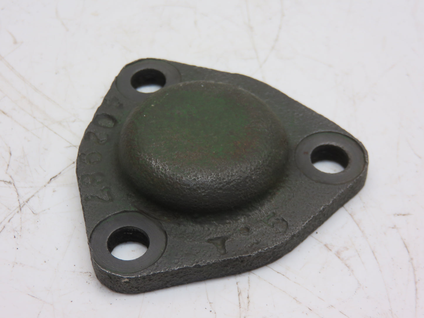 AM3669T, M934T John Deere Steering Worm Bearing Cover For MT, 40, 320, 420