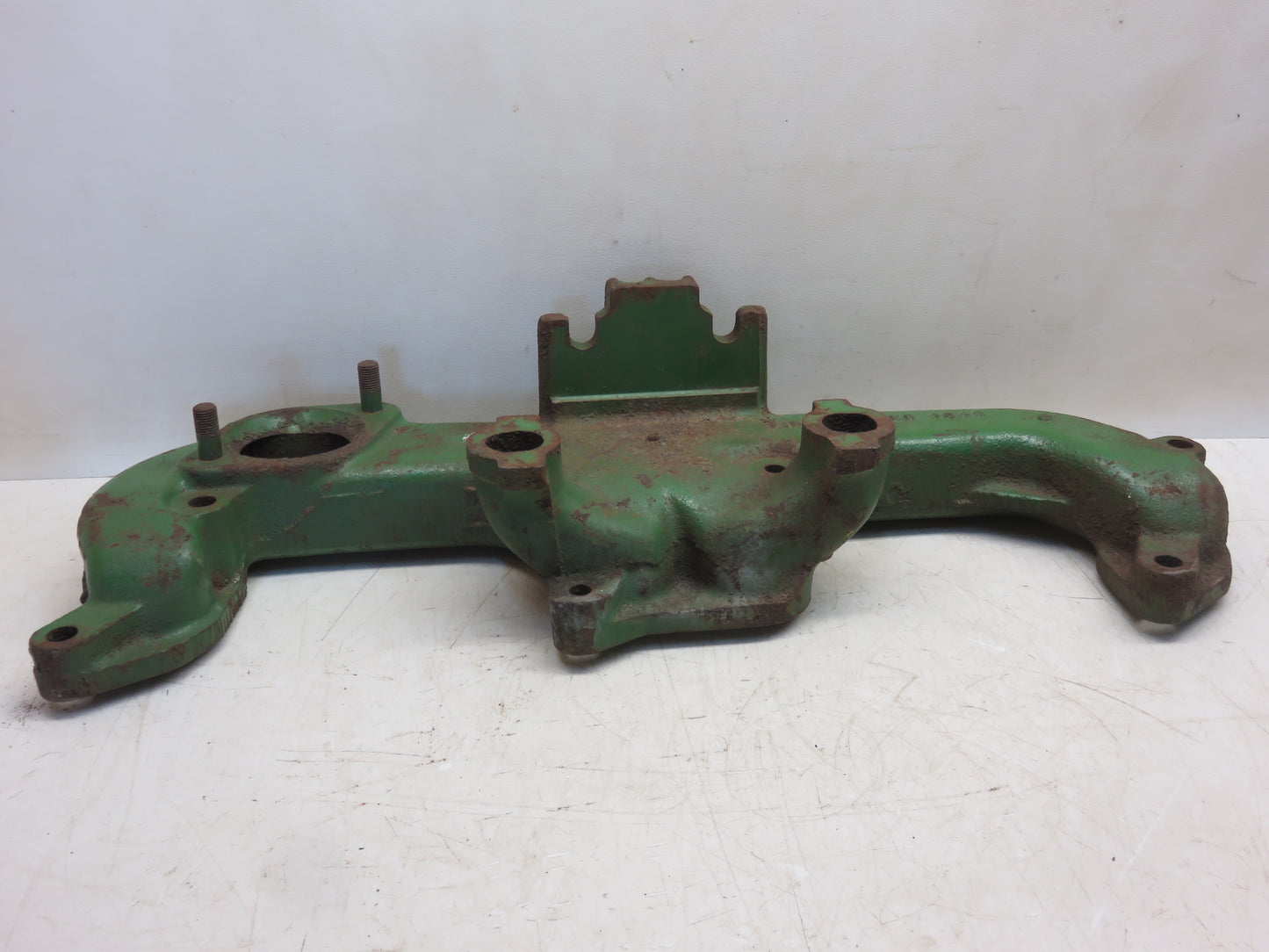 R31744 John Deere NOS Underslung Exhaust Manifold For Gas 3010, 3020