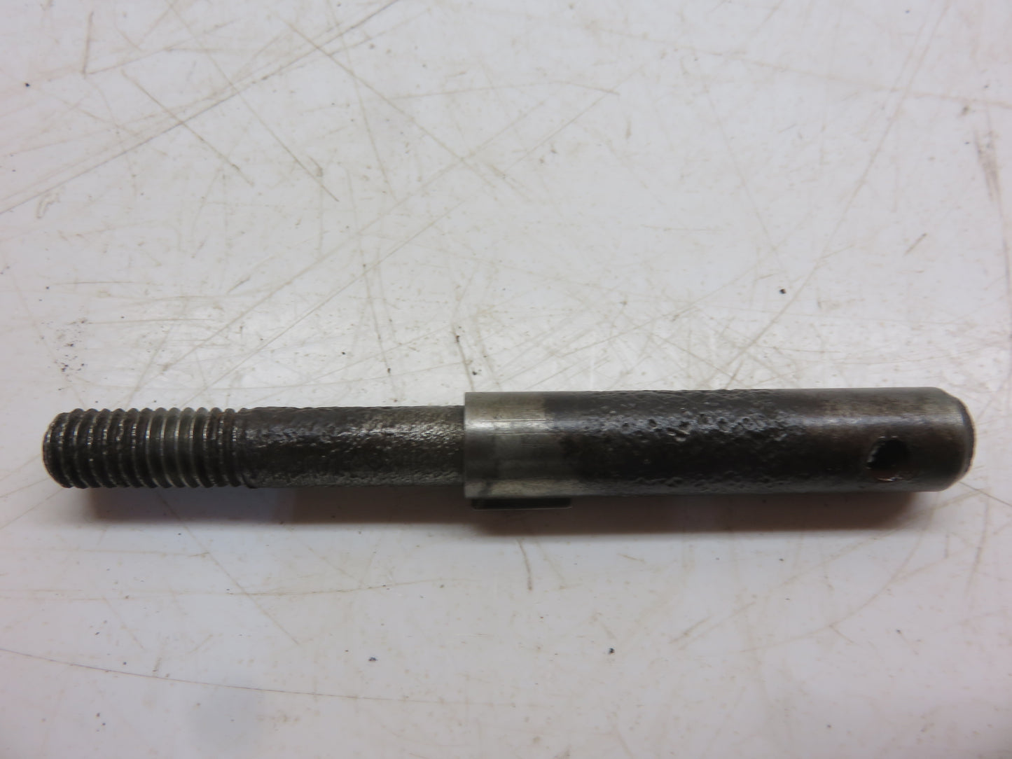 R1641R John Deere Throttle Lever Shaft For 80, 820