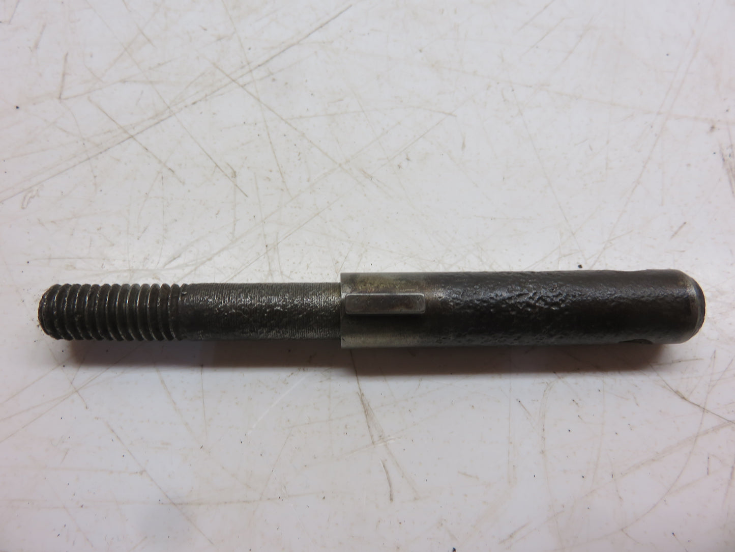 R1641R John Deere Throttle Lever Shaft For 80, 820