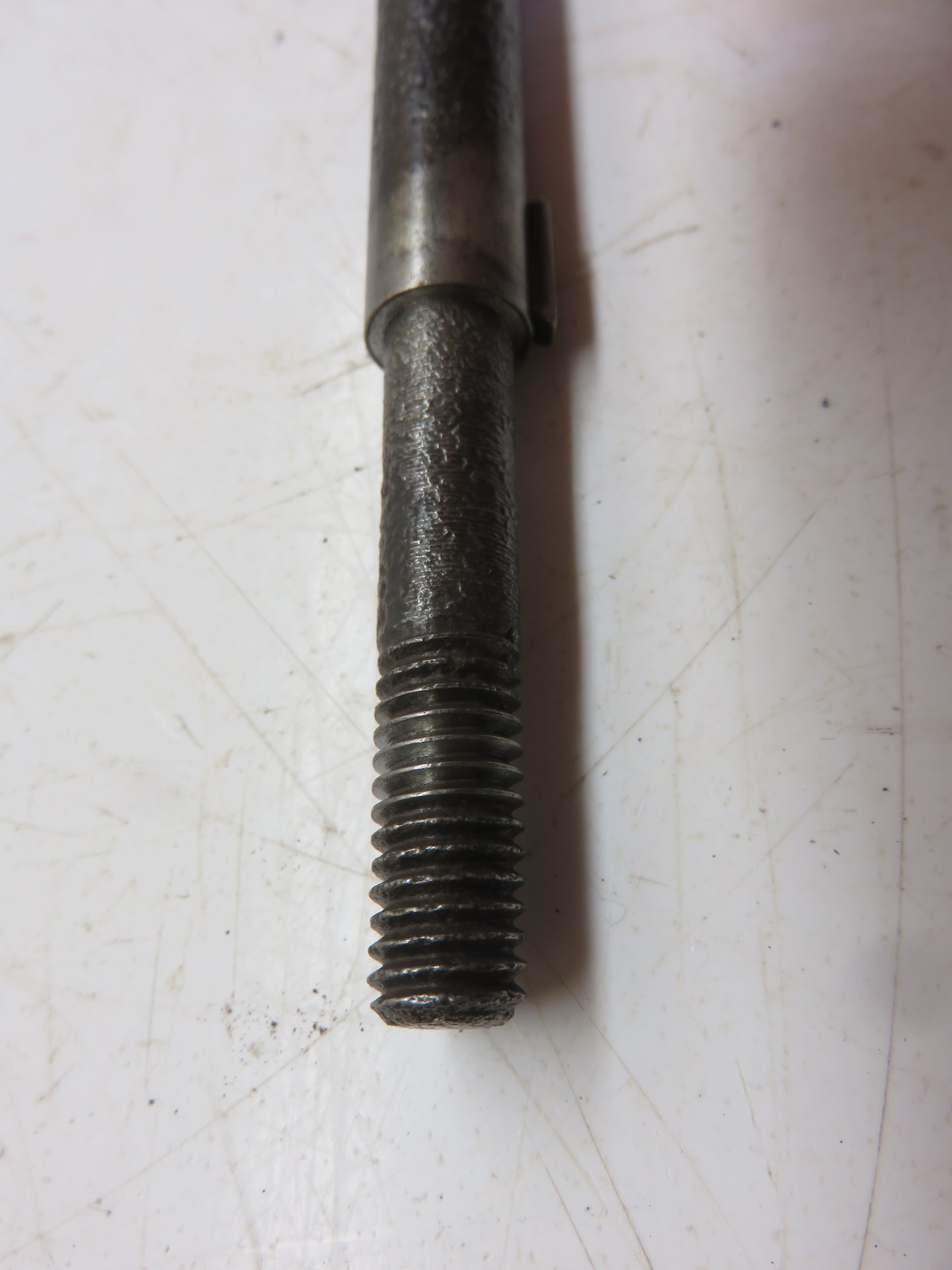 R1641R John Deere Throttle Lever Shaft For 80, 820