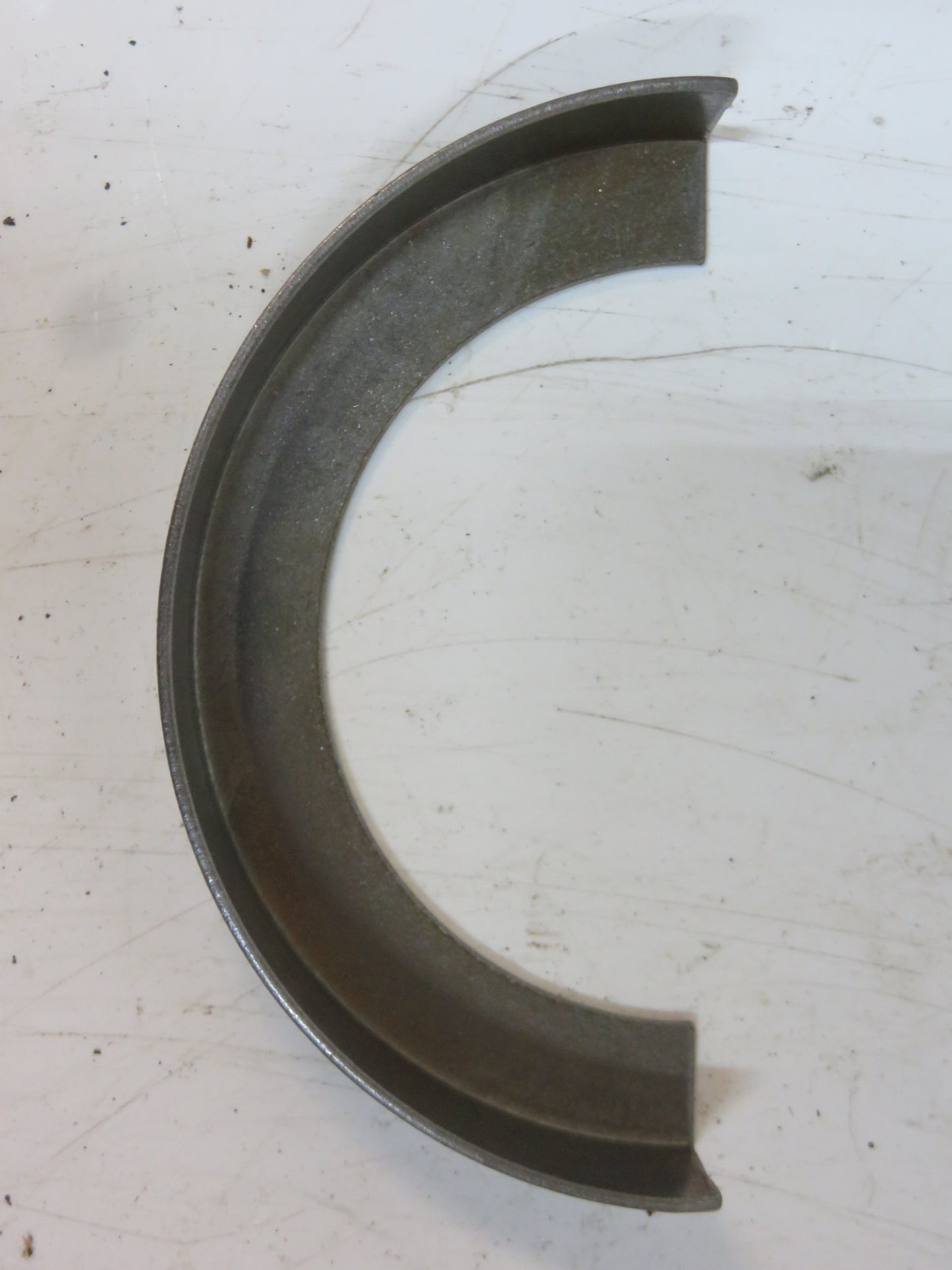 R20255 John Deere Front Spindle Dust Shield For 2510, 2520, 3010, 3020, 4000, 4010, 4020