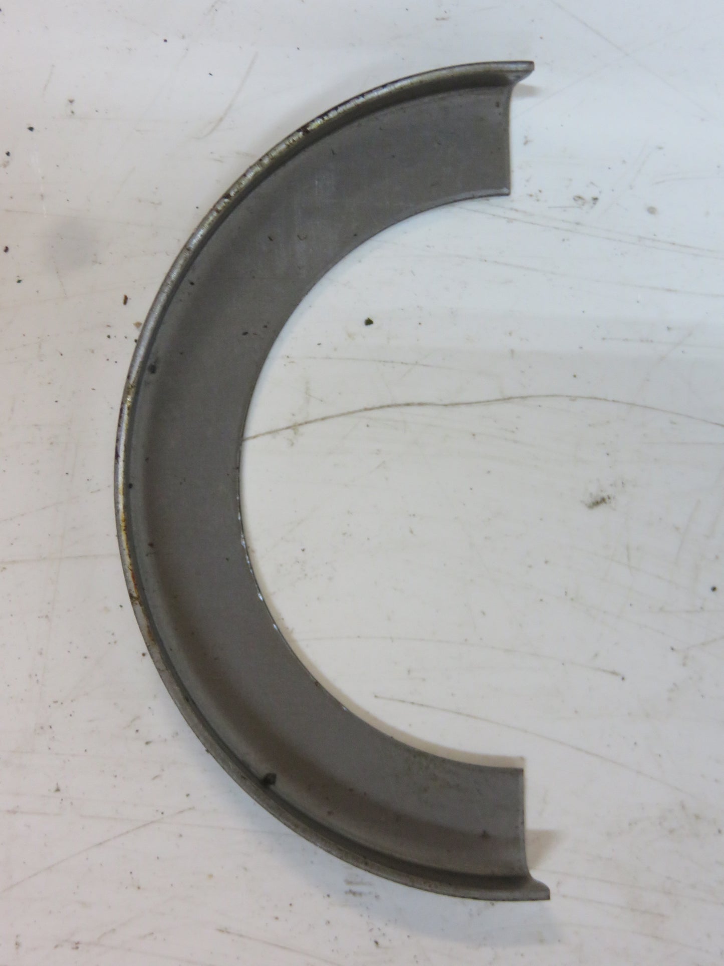 A1424R John Deere Front Spindle Dust Shield For A, B, G, 50, 60, 70, 520, 620, 720, 530, 630, 730